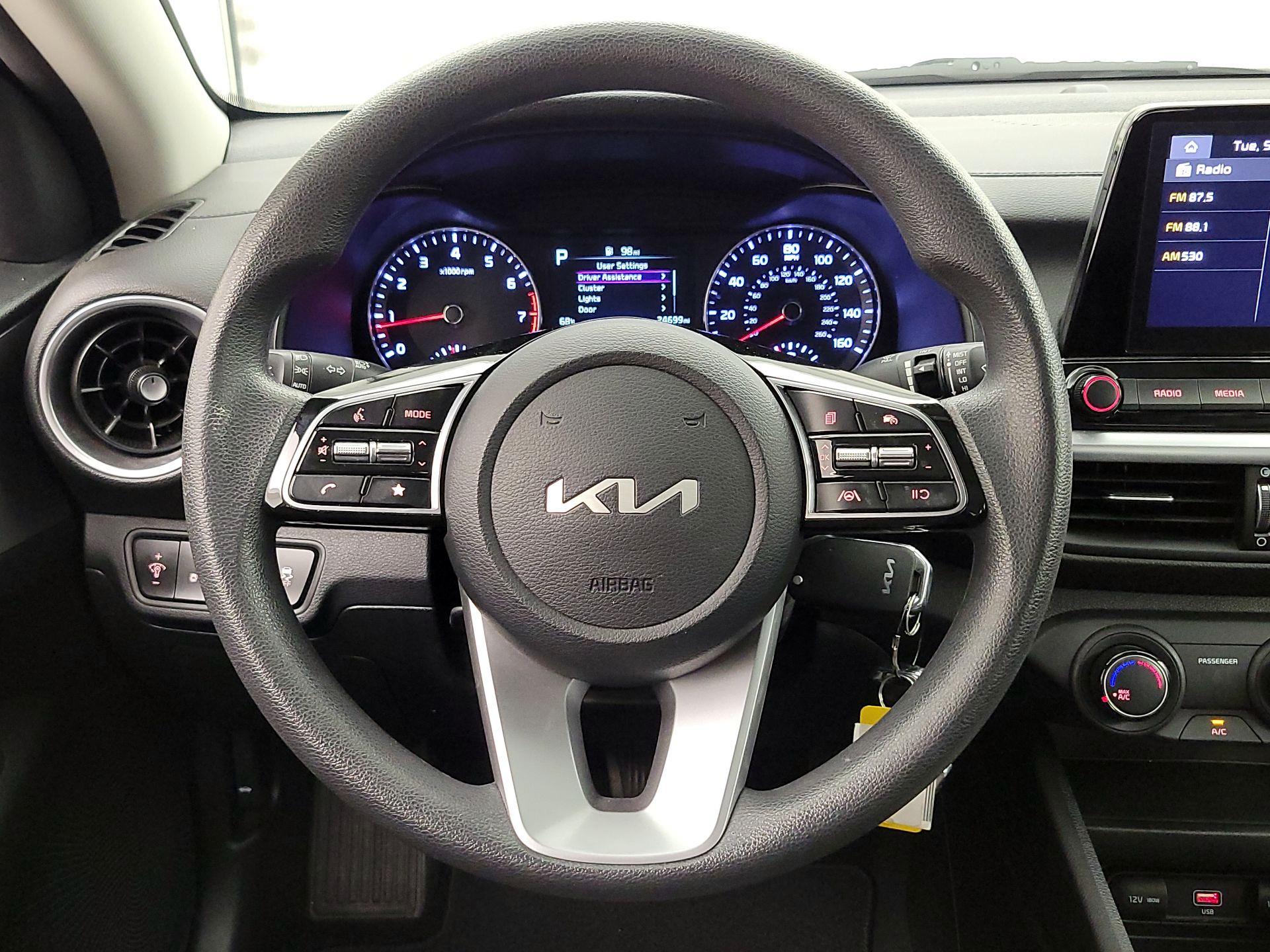Thumbnail: 2023 Kia Forte - 10