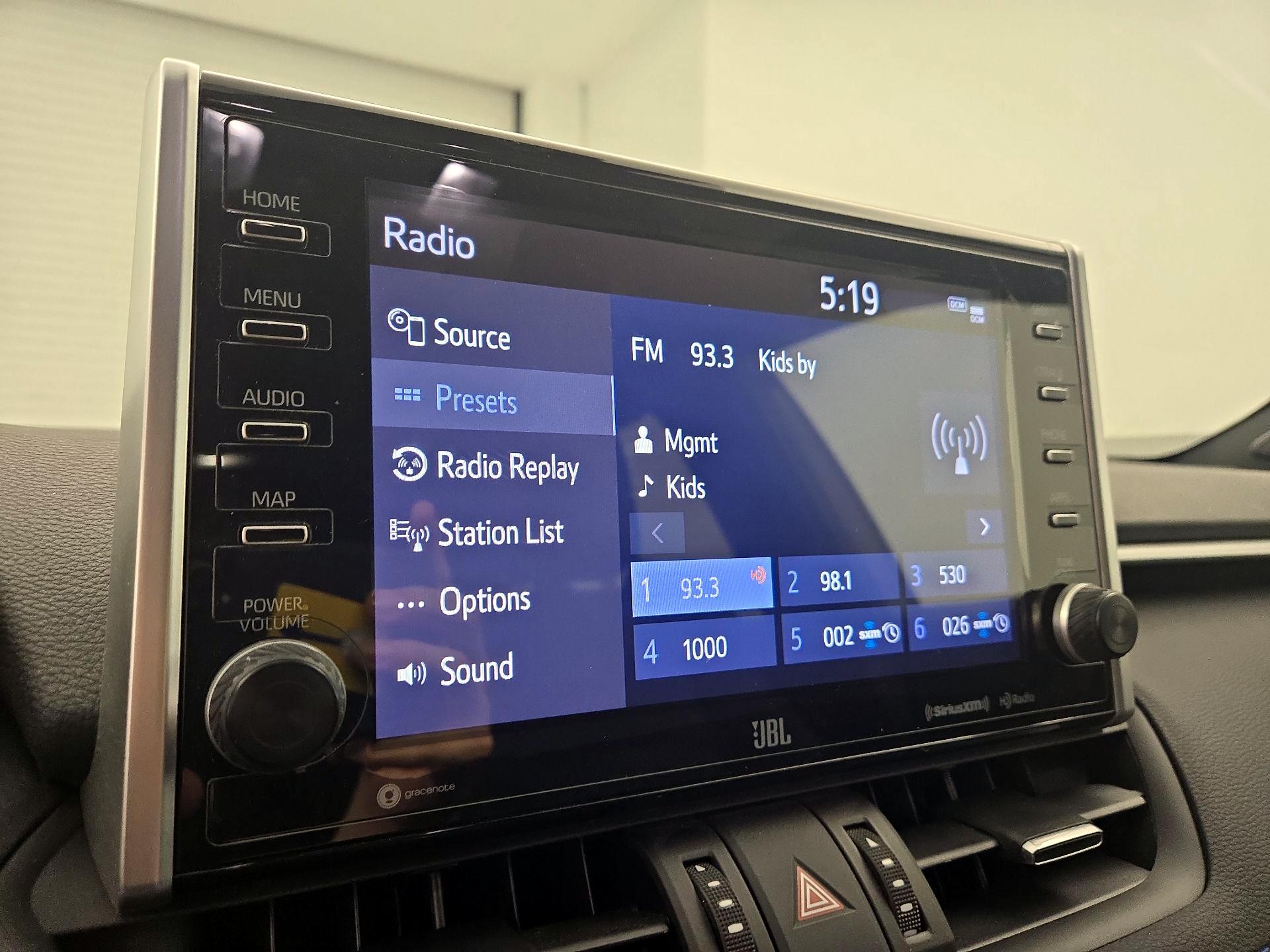 Thumbnail: 2022 Toyota RAV4 - 16