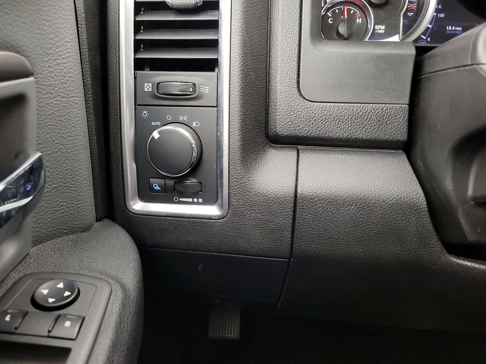 Thumbnail: 2023 RAM 1500 Classic - 13