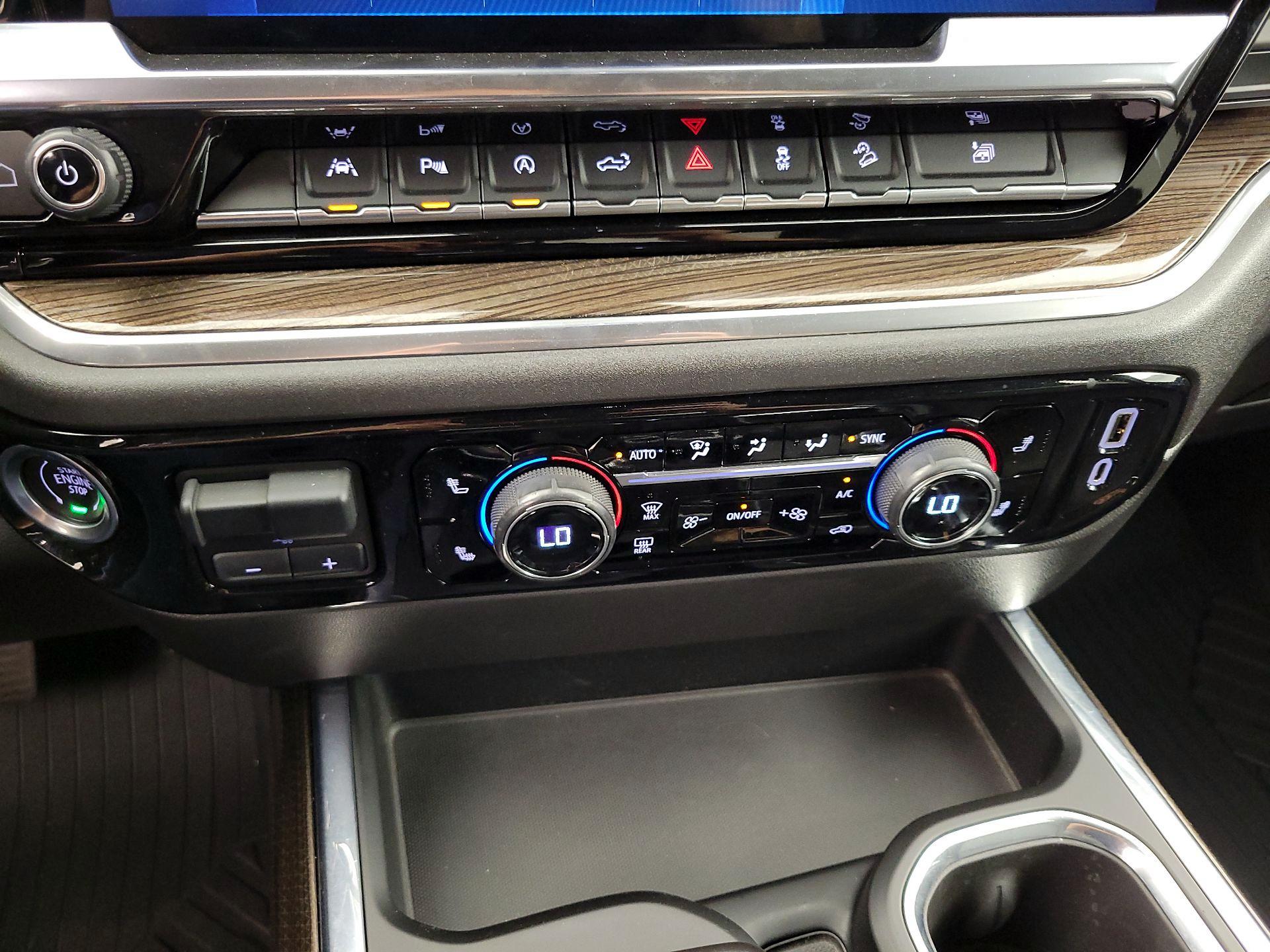 Thumbnail: 2022 Chevrolet Silverado 1500 - 17