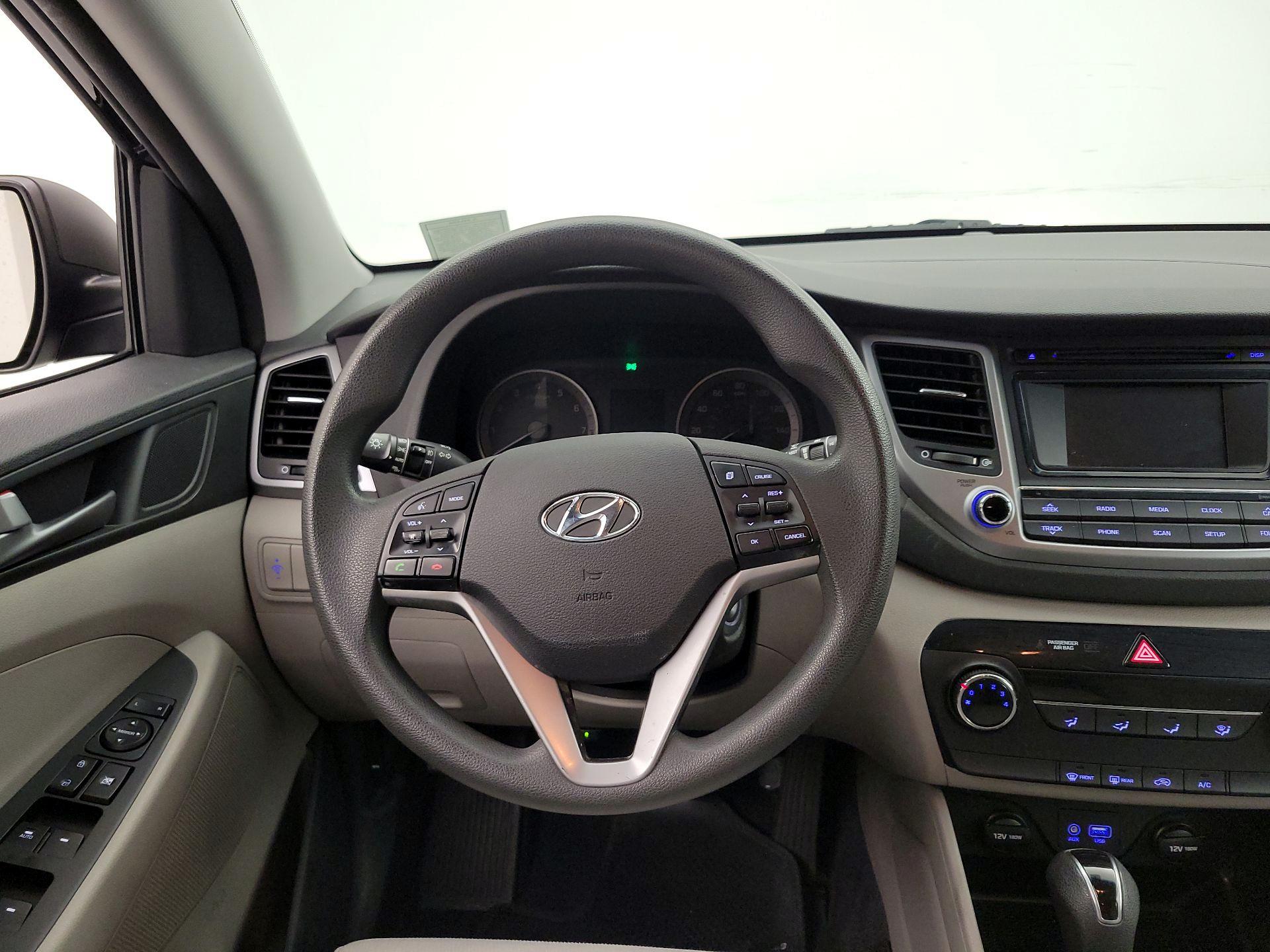 Thumbnail: 2017 Hyundai Tucson - 10