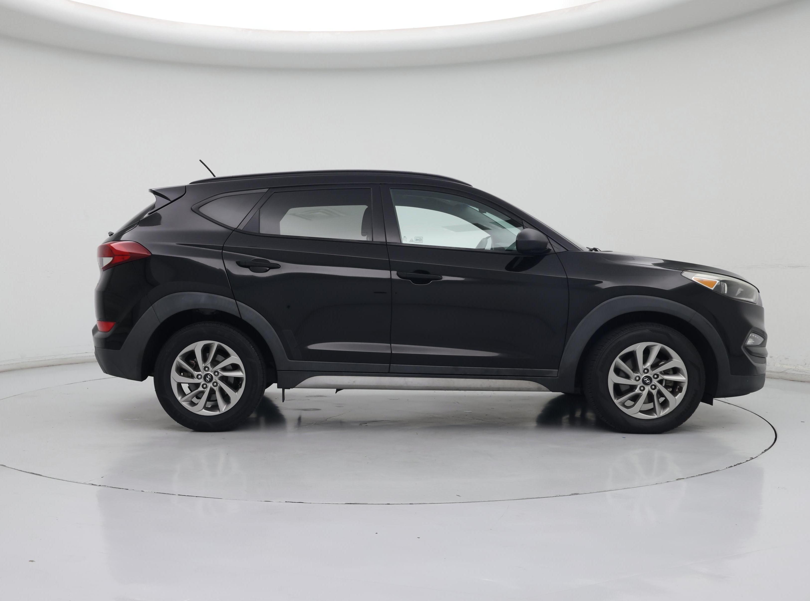 Thumbnail: 2017 Hyundai Tucson - 7