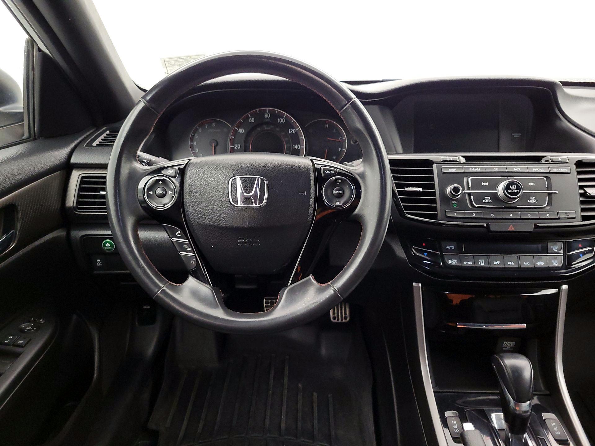 Thumbnail: 2017 Honda Accord - 10