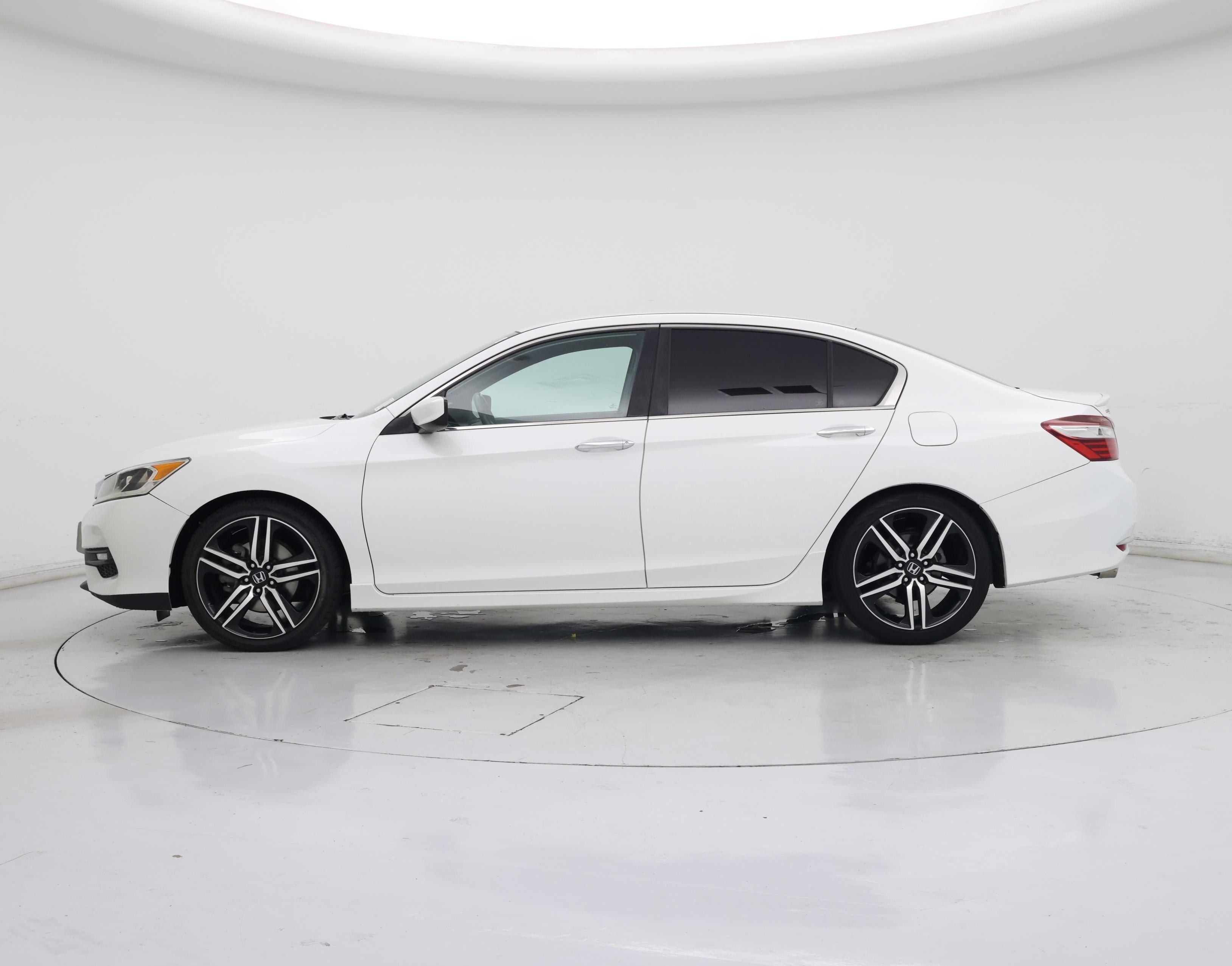 Thumbnail: 2017 Honda Accord - 3