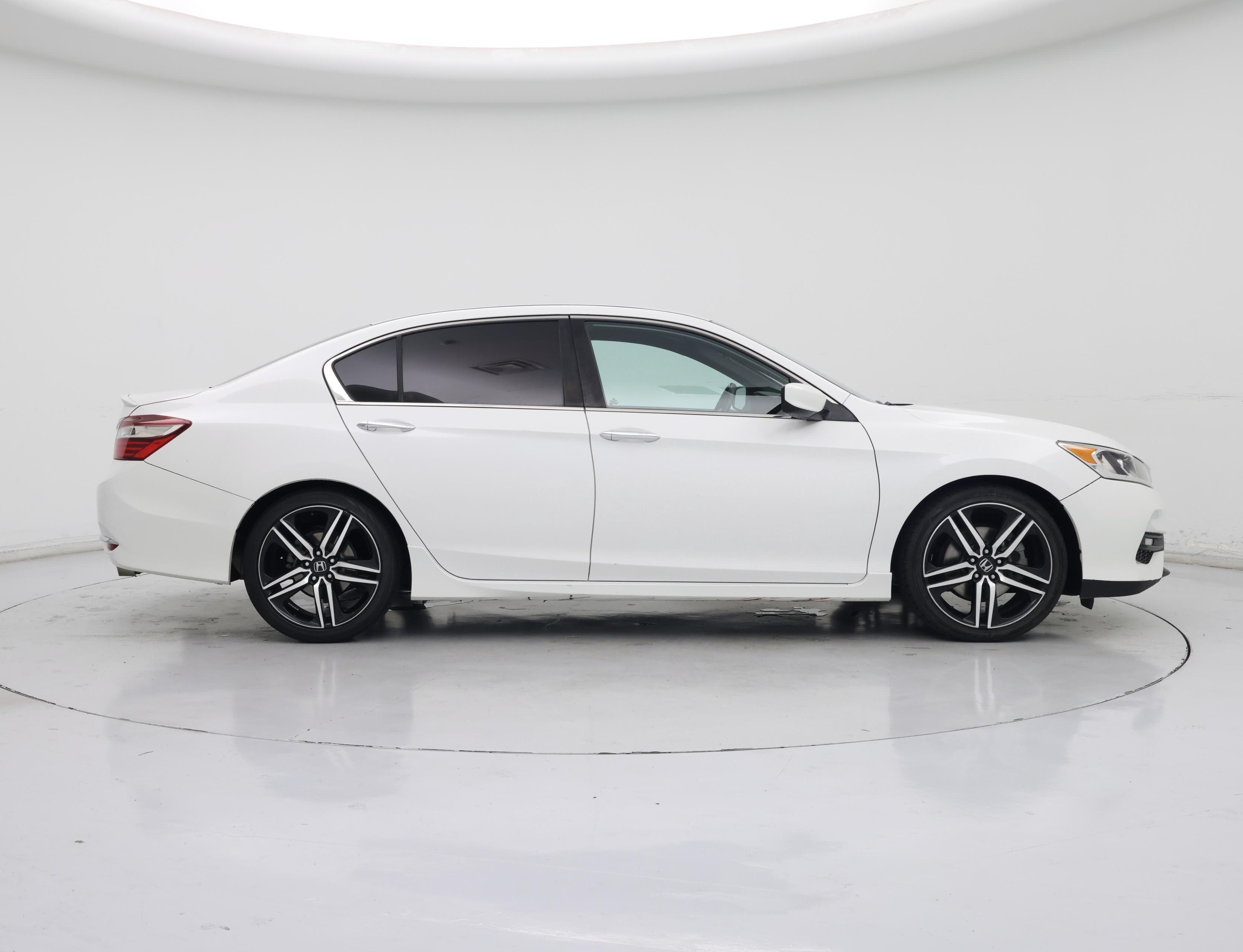 Thumbnail: 2017 Honda Accord - 7