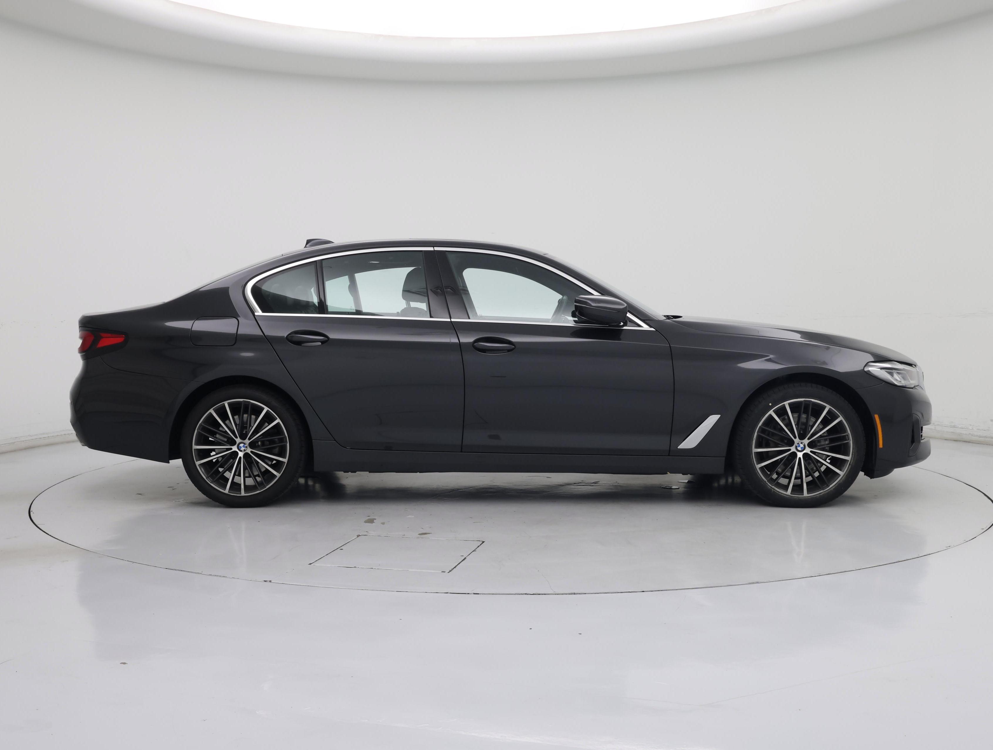 Thumbnail: 2022 BMW 5 Series - 7