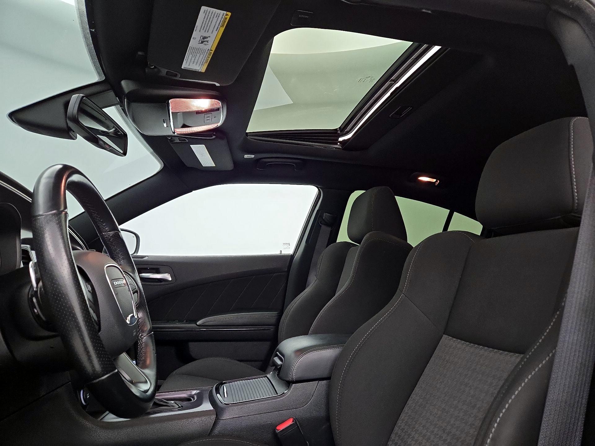 Thumbnail: 2020 Dodge Charger - 20
