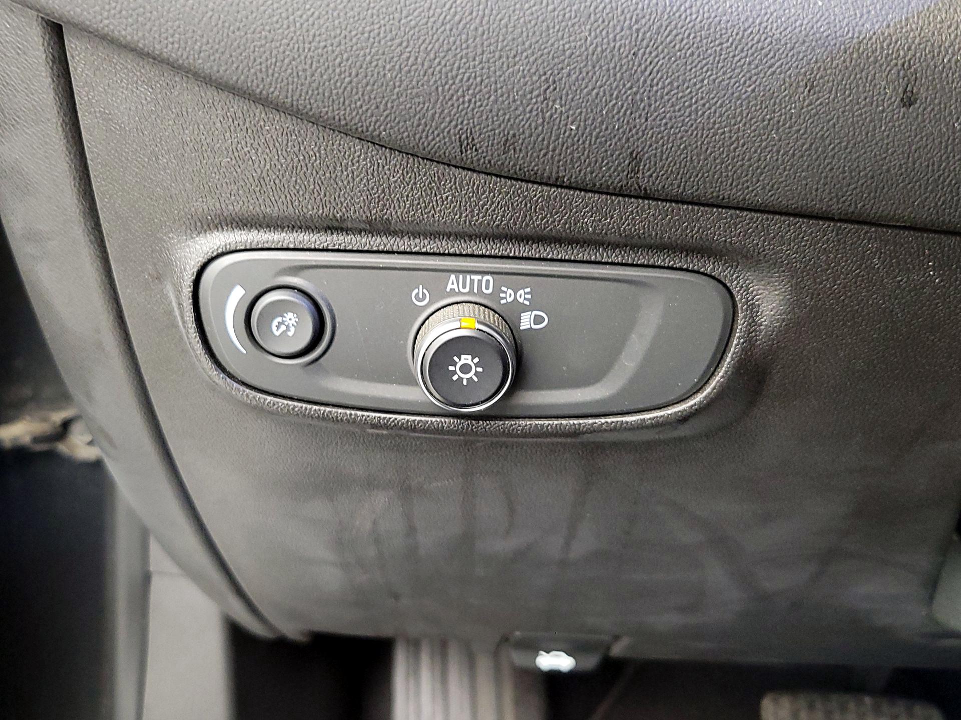 Thumbnail: 2020 Chevrolet Equinox - 13