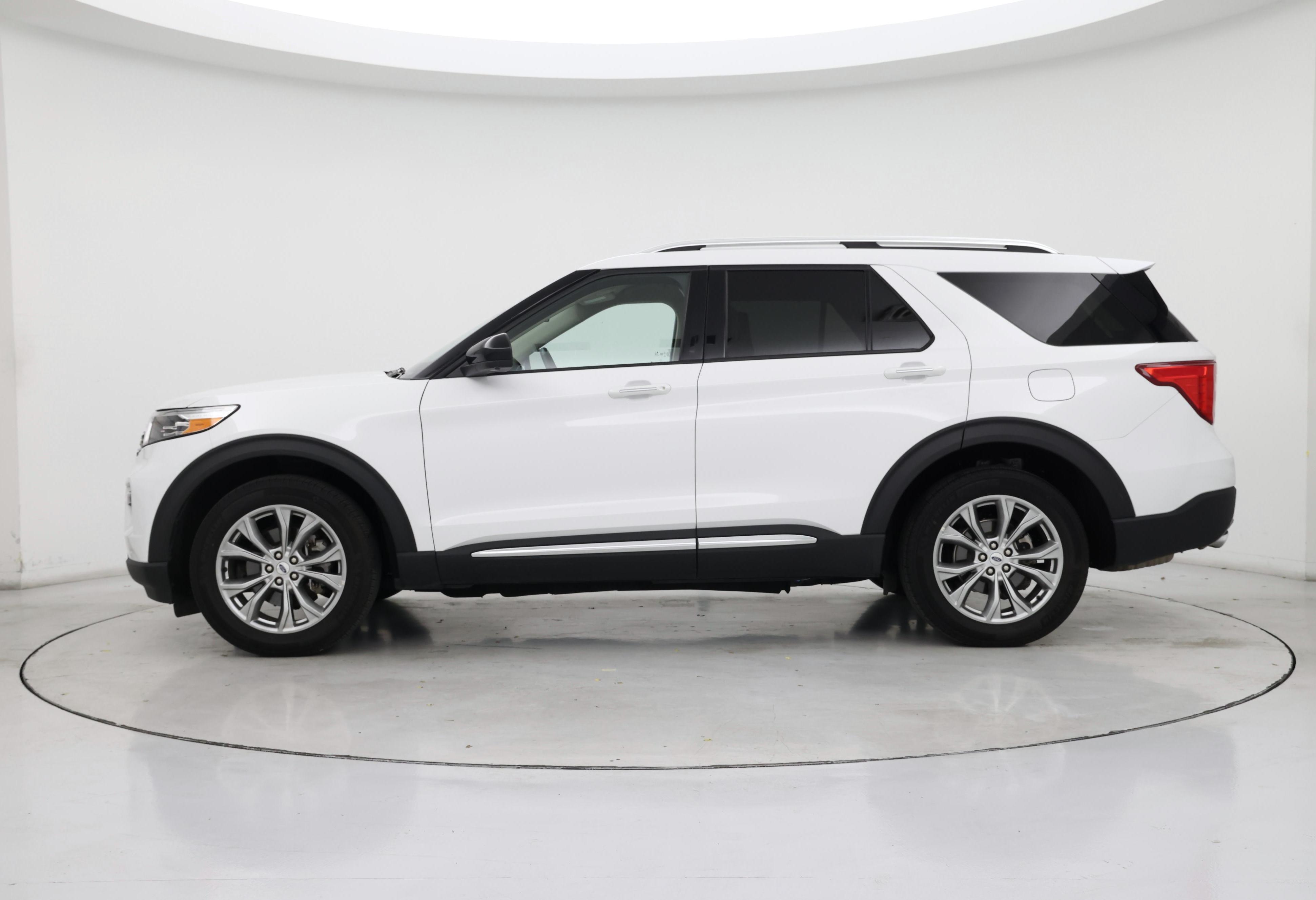 Thumbnail: 2023 Ford Explorer - 3