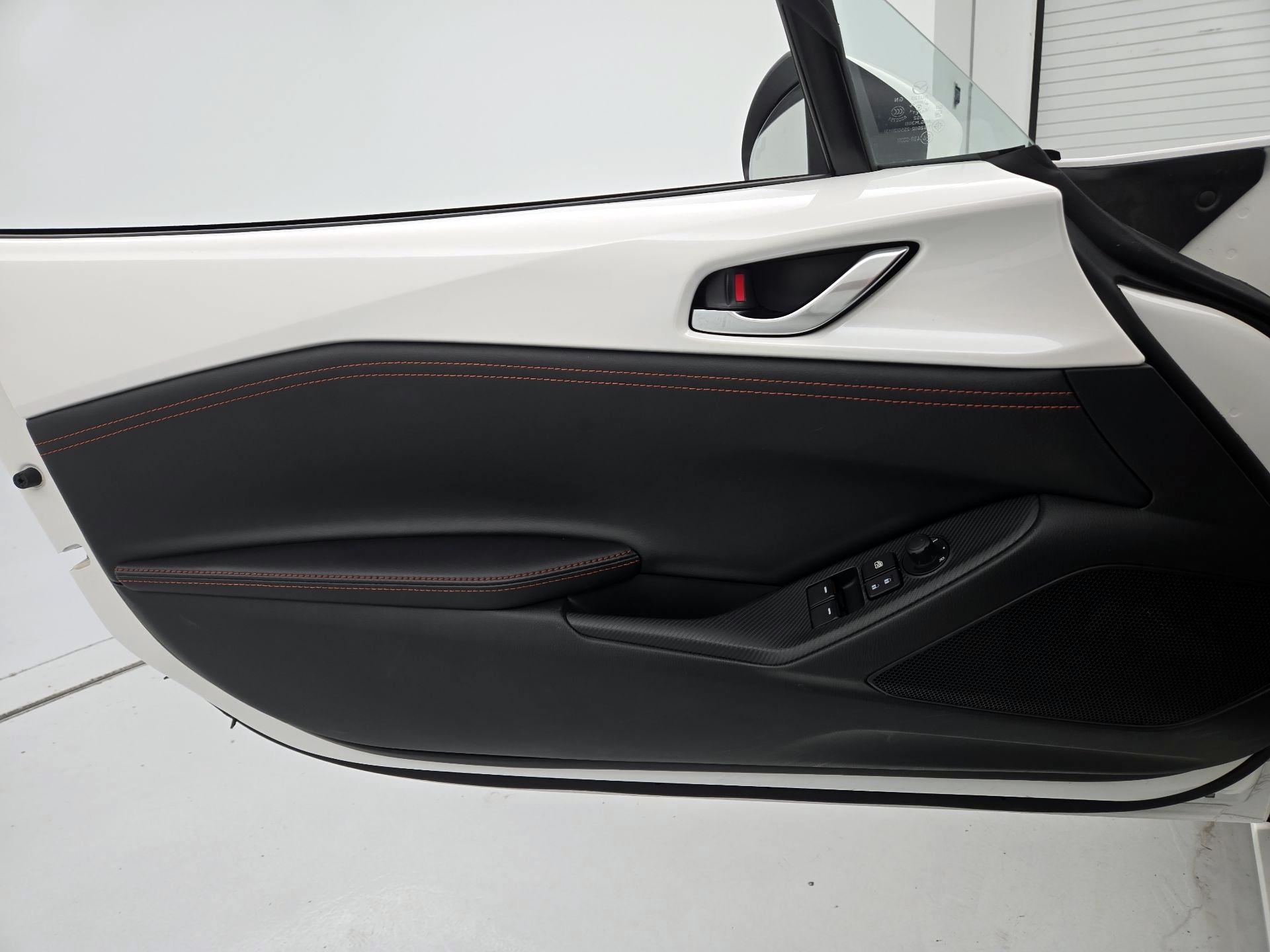 Thumbnail: 2023 Mazda MX-5 Miata - 12