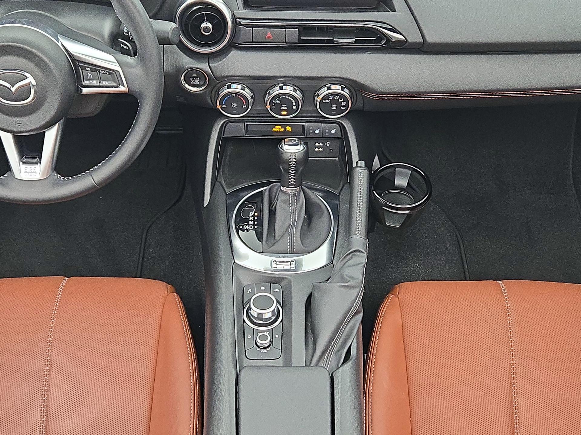 Thumbnail: 2023 Mazda MX-5 Miata - 18