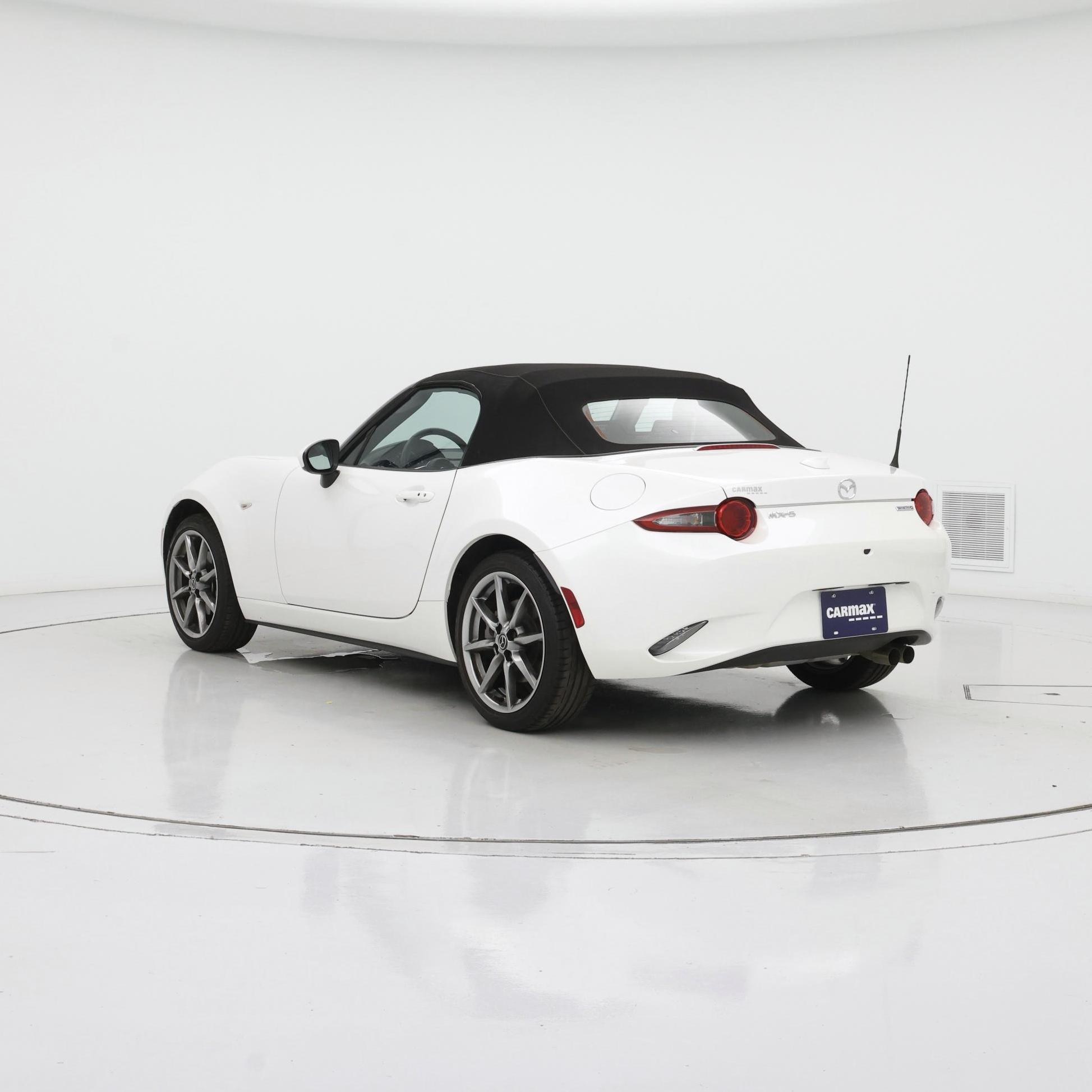 Thumbnail: 2023 Mazda MX-5 Miata - 2
