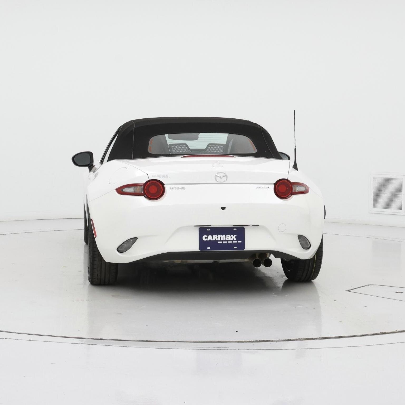 Thumbnail: 2023 Mazda MX-5 Miata - 6