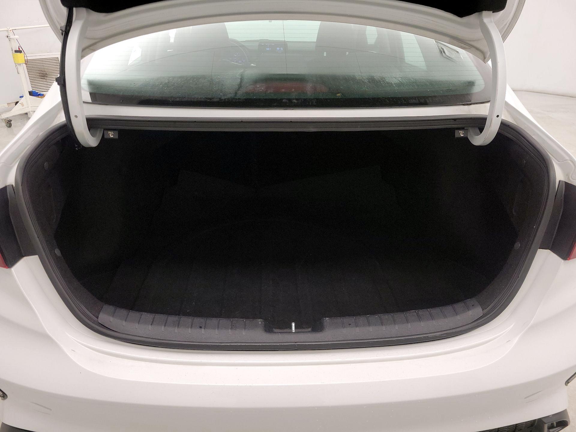 Thumbnail: 2022 Kia Forte - 20