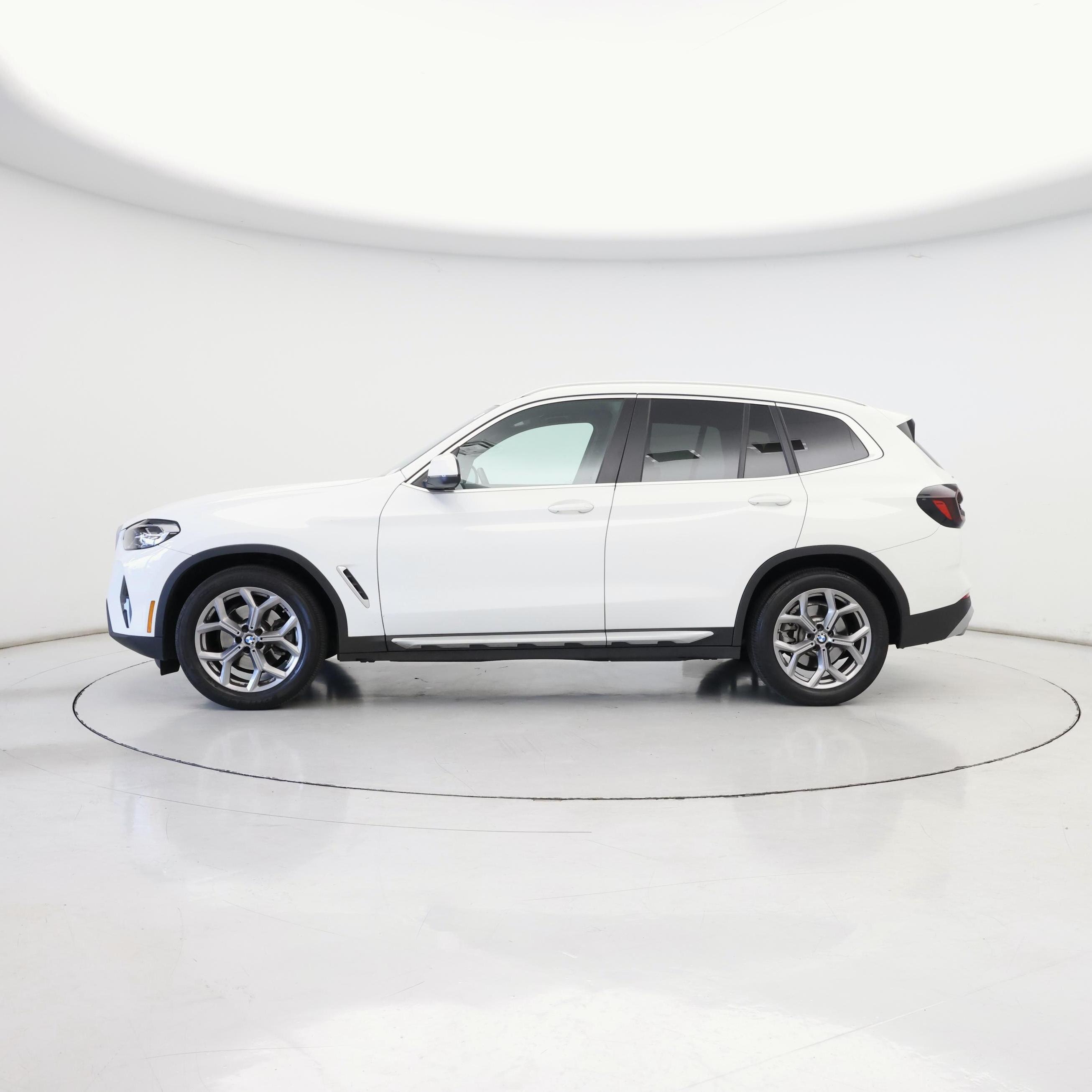Thumbnail: 2023 BMW X3 - 3