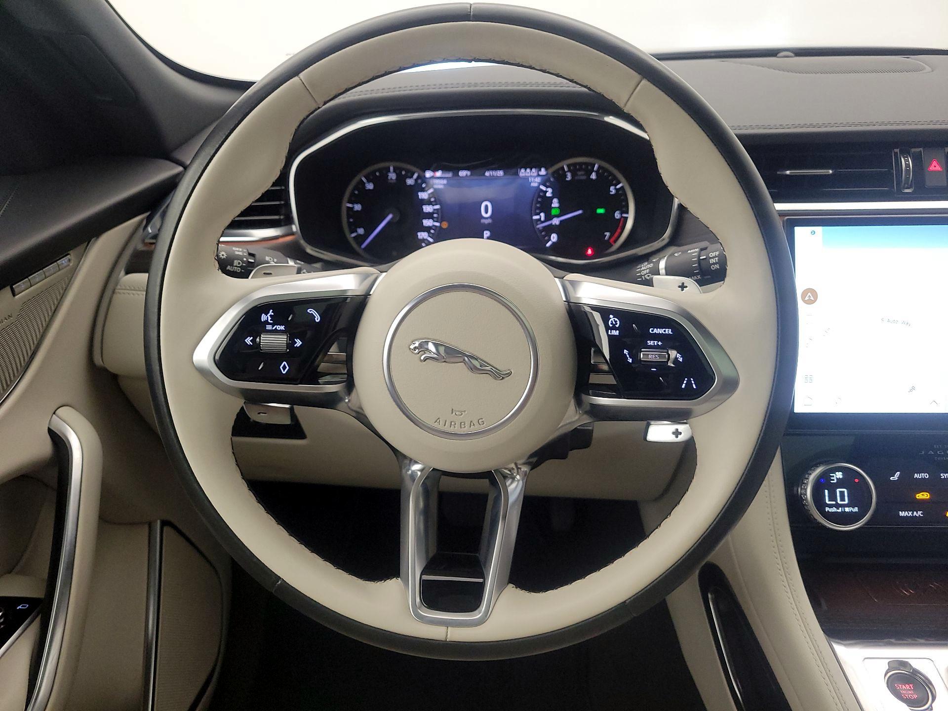 Thumbnail: 2023 Jaguar F-Pace - 10