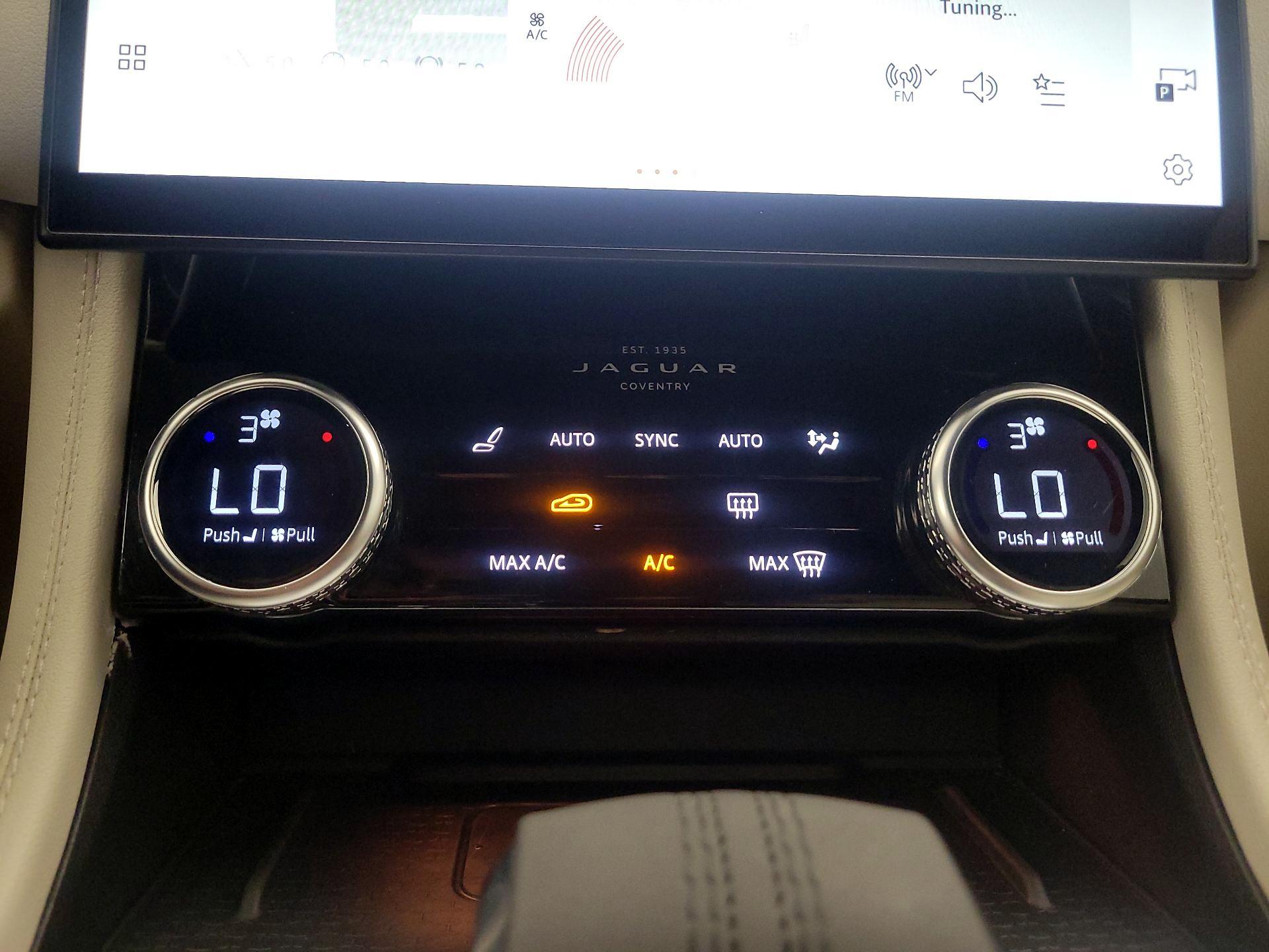 Thumbnail: 2023 Jaguar F-Pace - 17