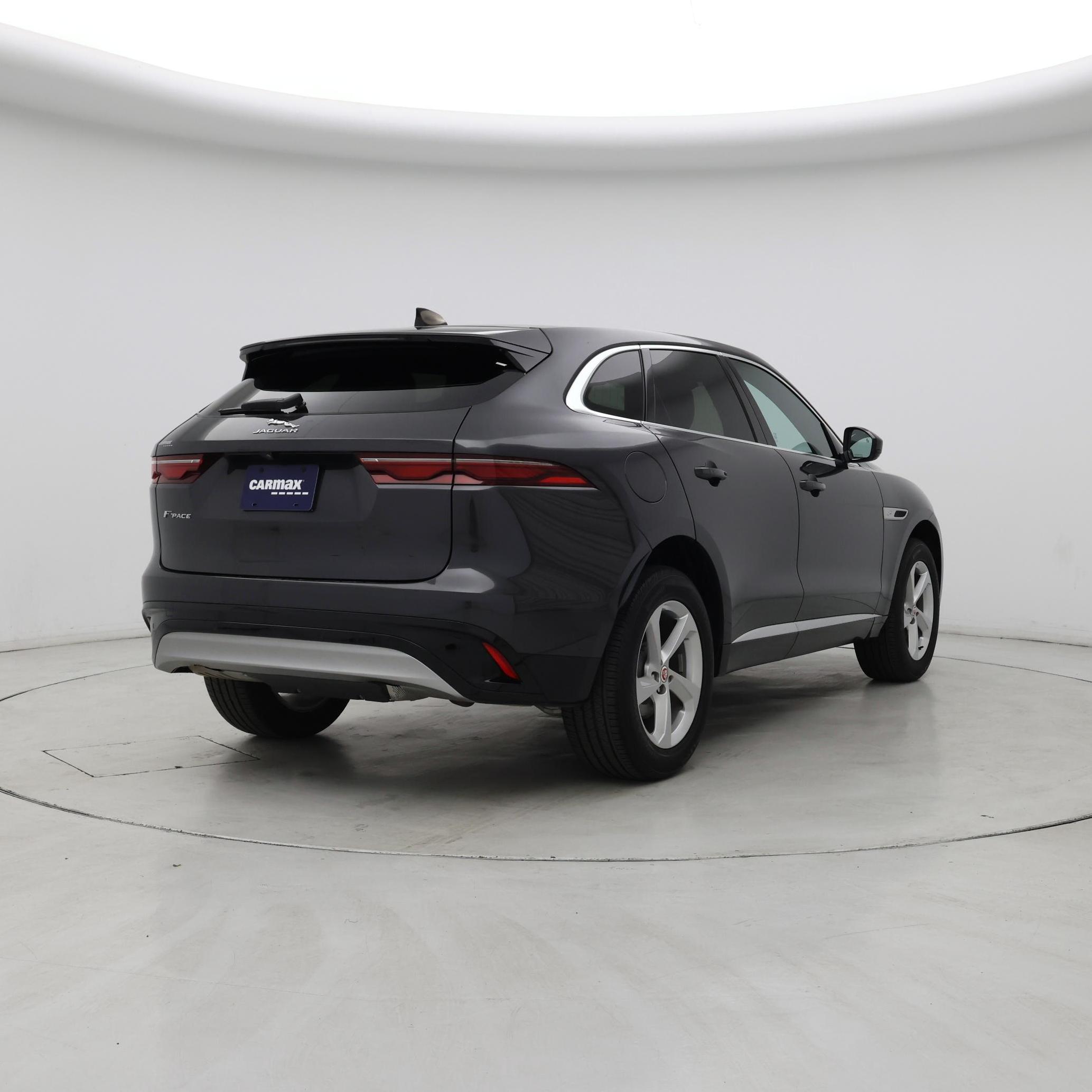 Thumbnail: 2023 Jaguar F-Pace - 8