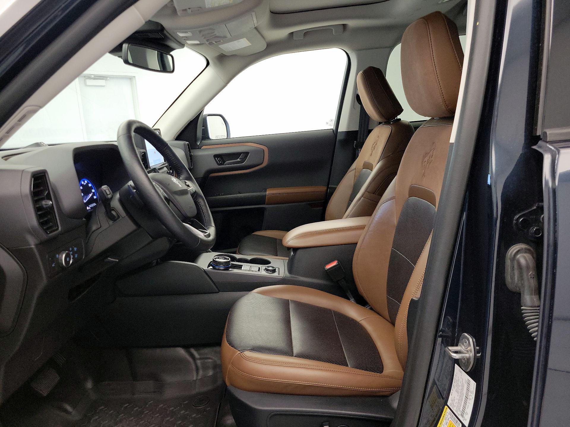 Thumbnail: 2021 Ford Bronco Sport - 11