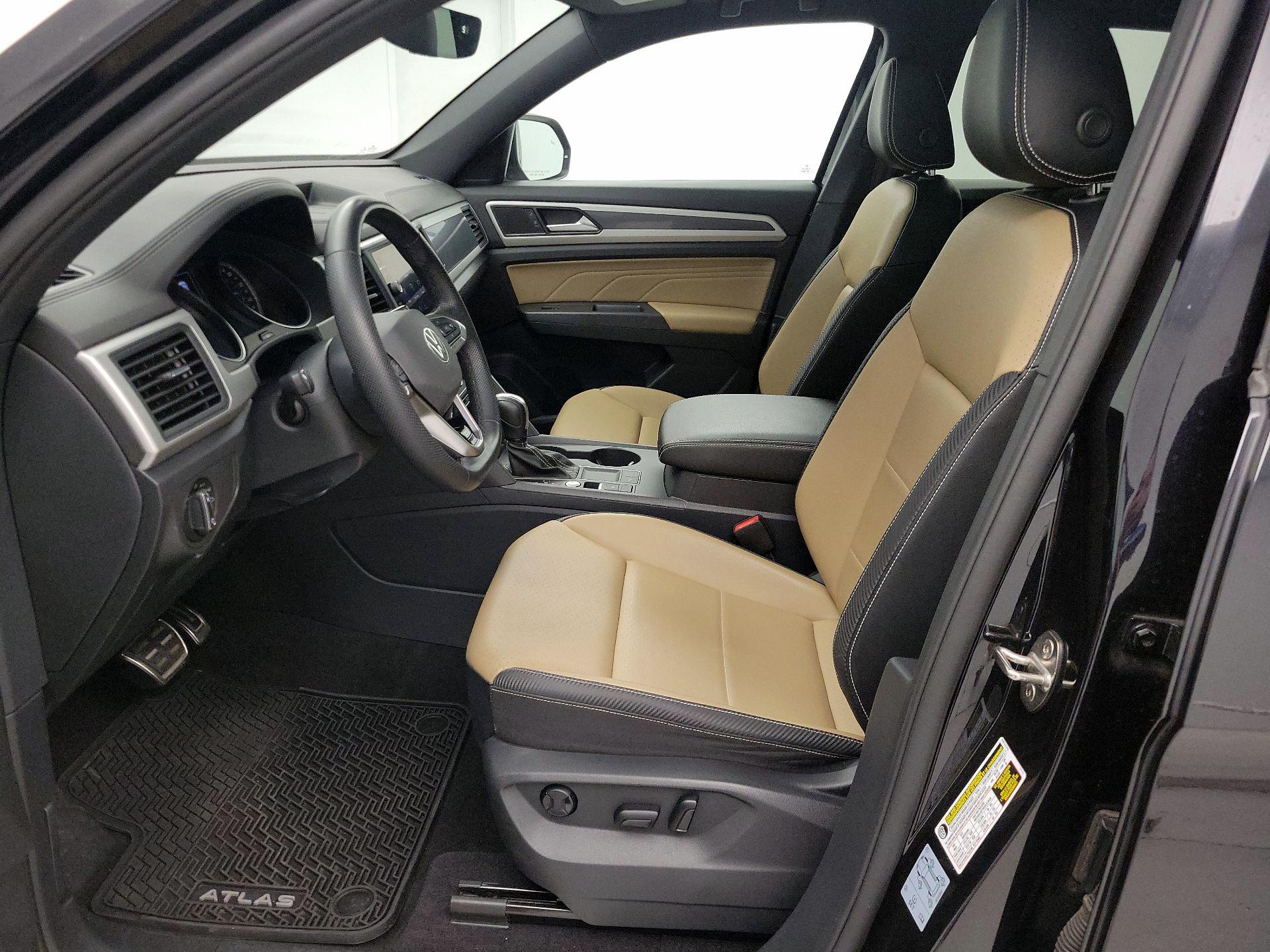 Thumbnail: 2021 Volkswagen Atlas - 11