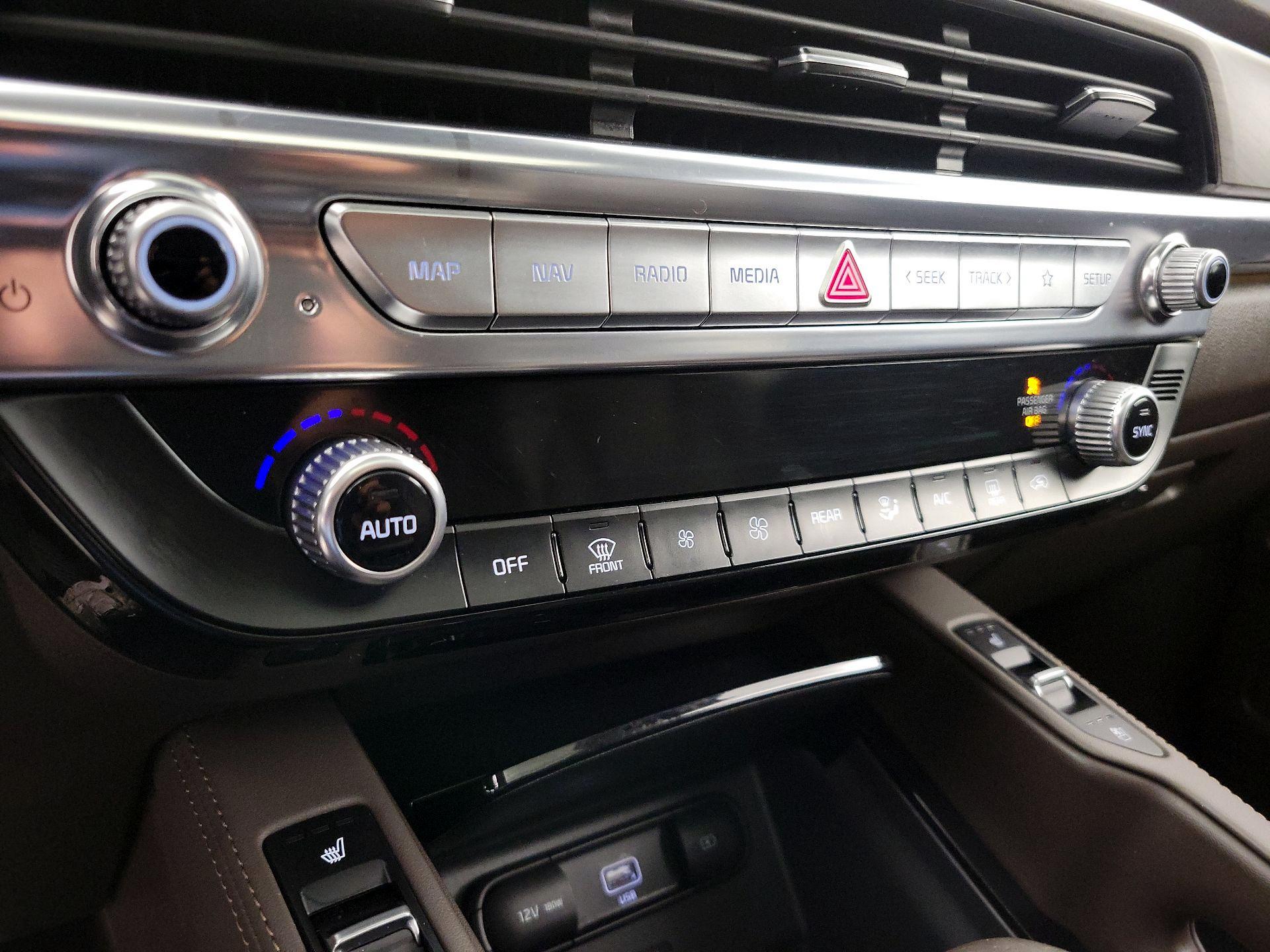 Thumbnail: 2022 Kia Telluride - 17