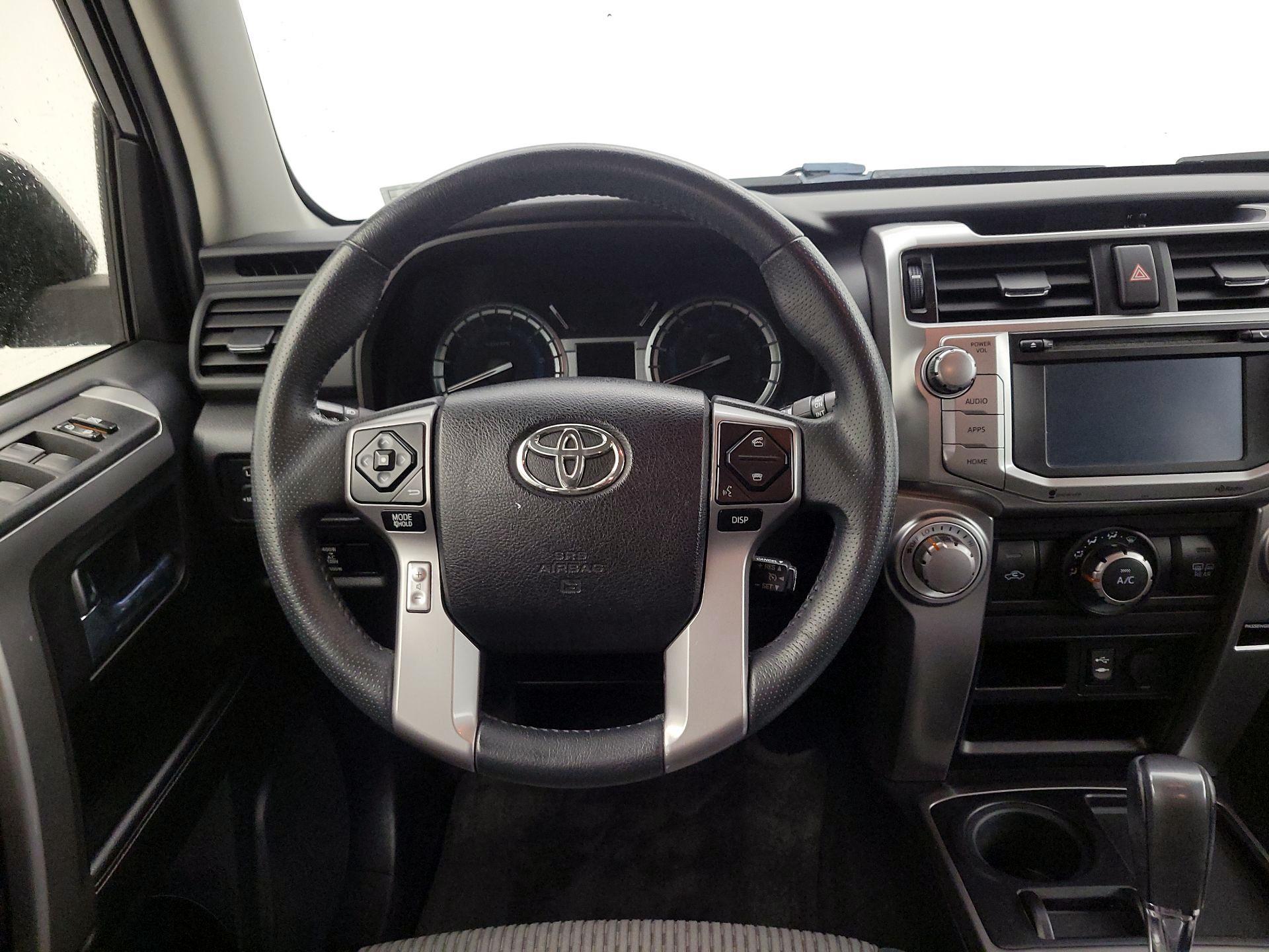 Thumbnail: 2015 Toyota 4Runner - 10