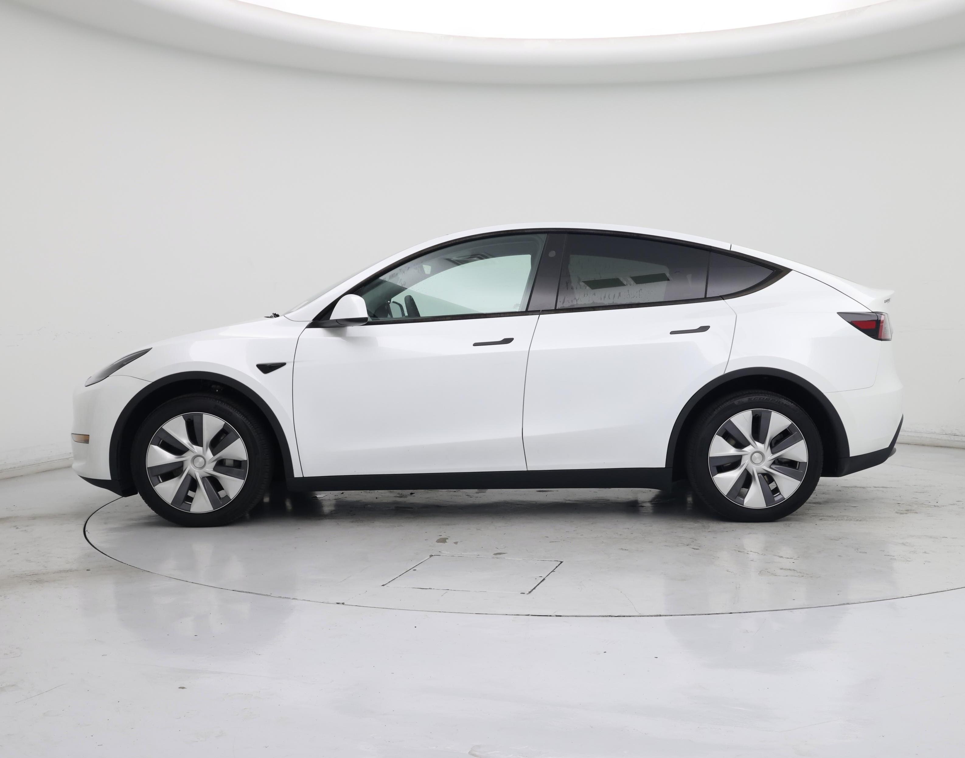 Thumbnail: 2024 Tesla Model Y - 3