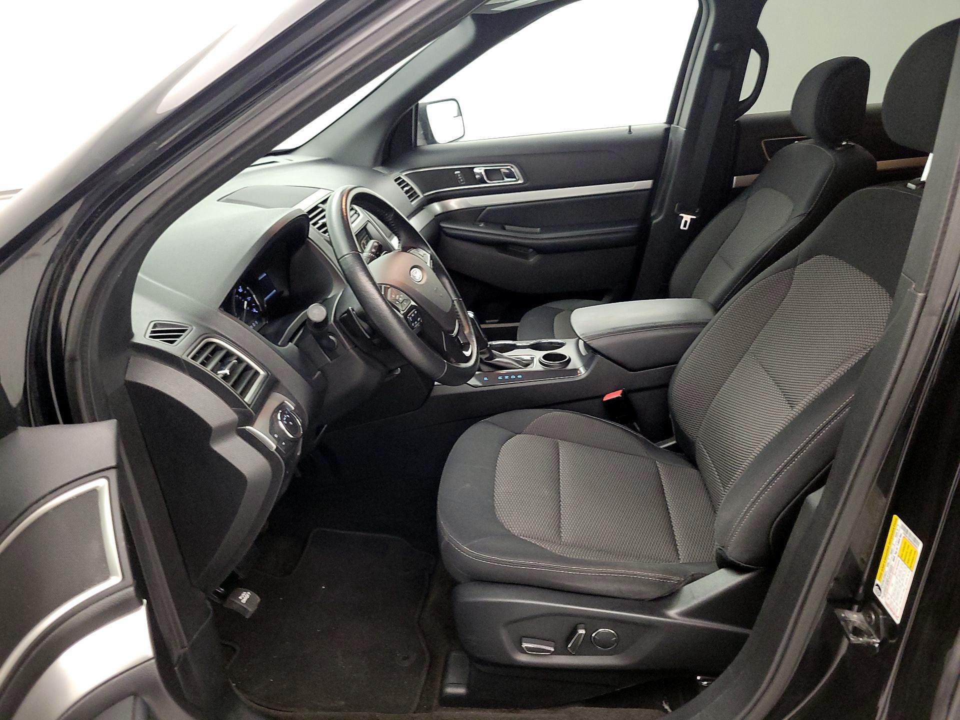 Thumbnail: 2017 Ford Explorer - 11
