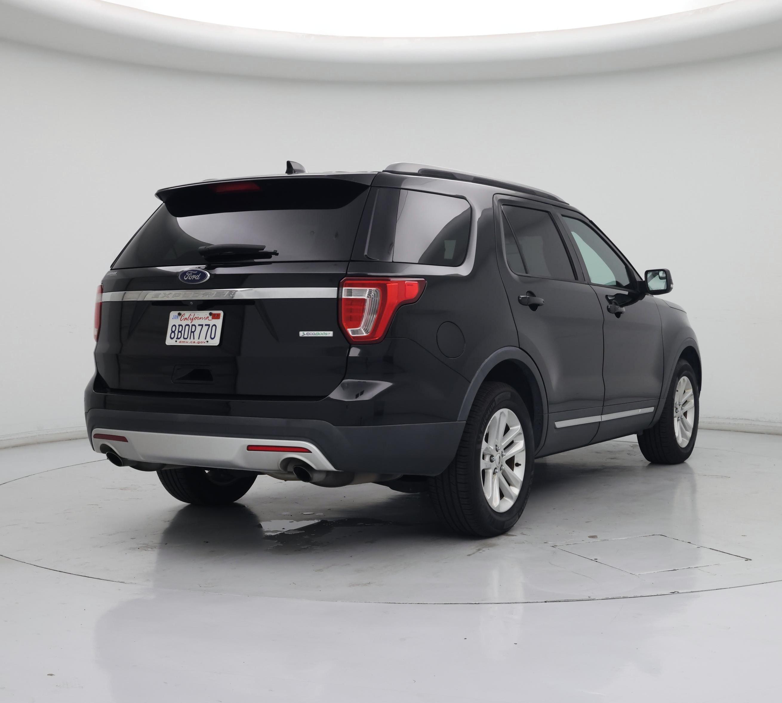 Thumbnail: 2017 Ford Explorer - 8