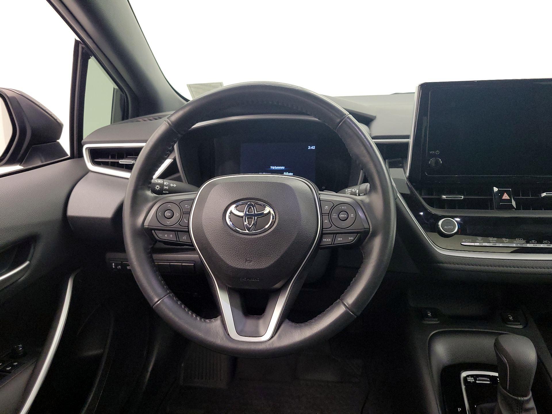 Thumbnail: 2023 Toyota Corolla - 10