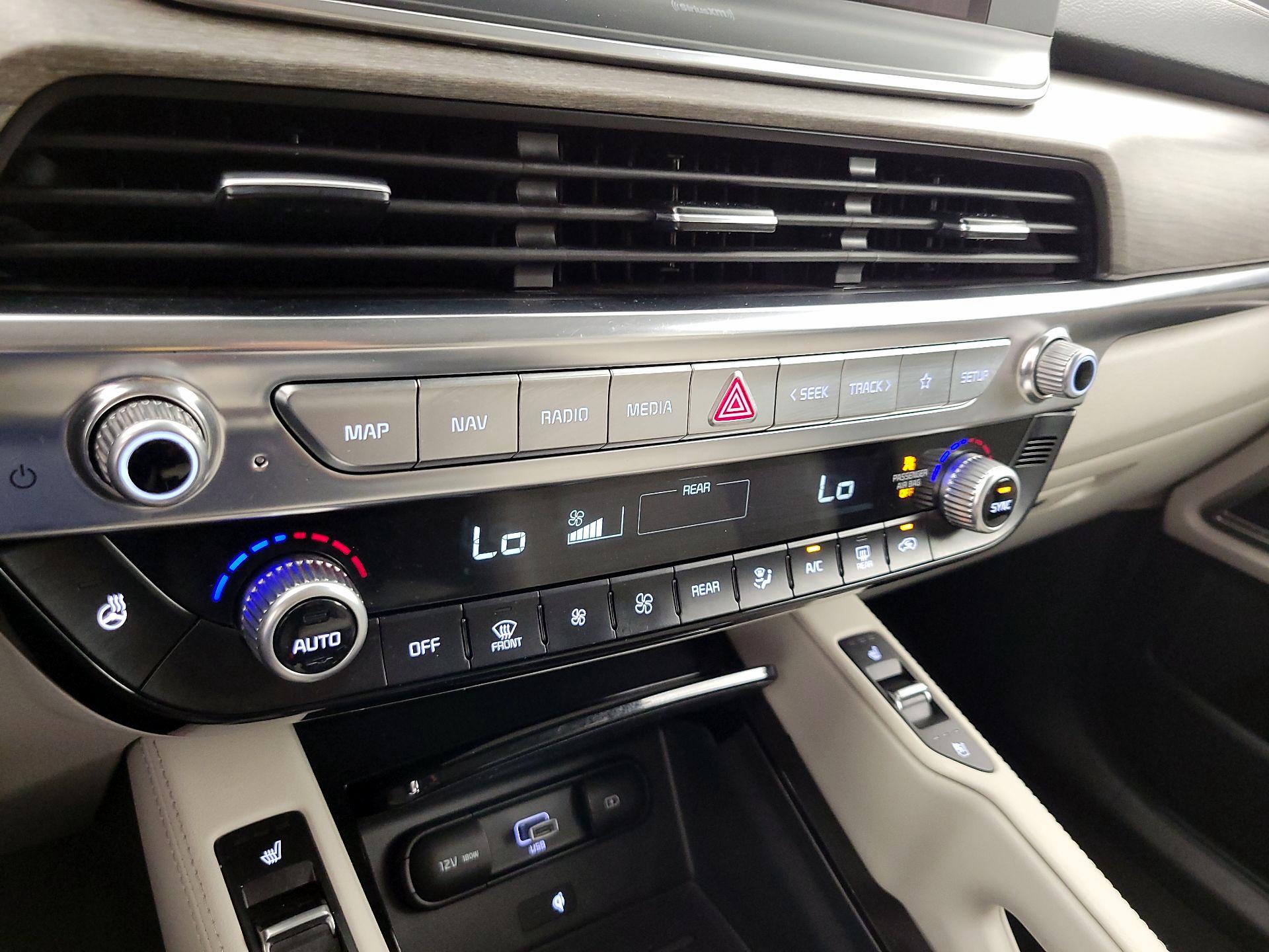 Thumbnail: 2022 Kia Telluride - 17