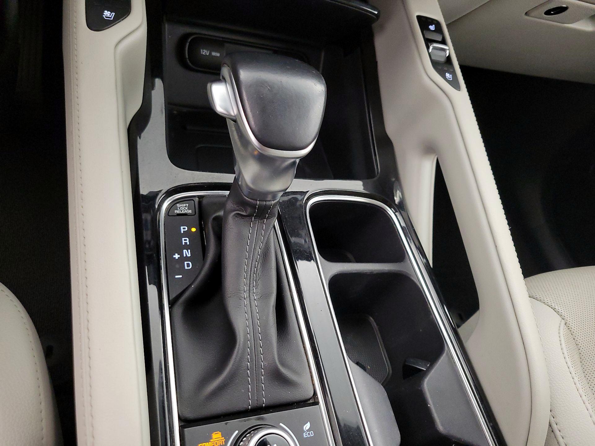 Thumbnail: 2022 Kia Telluride - 18