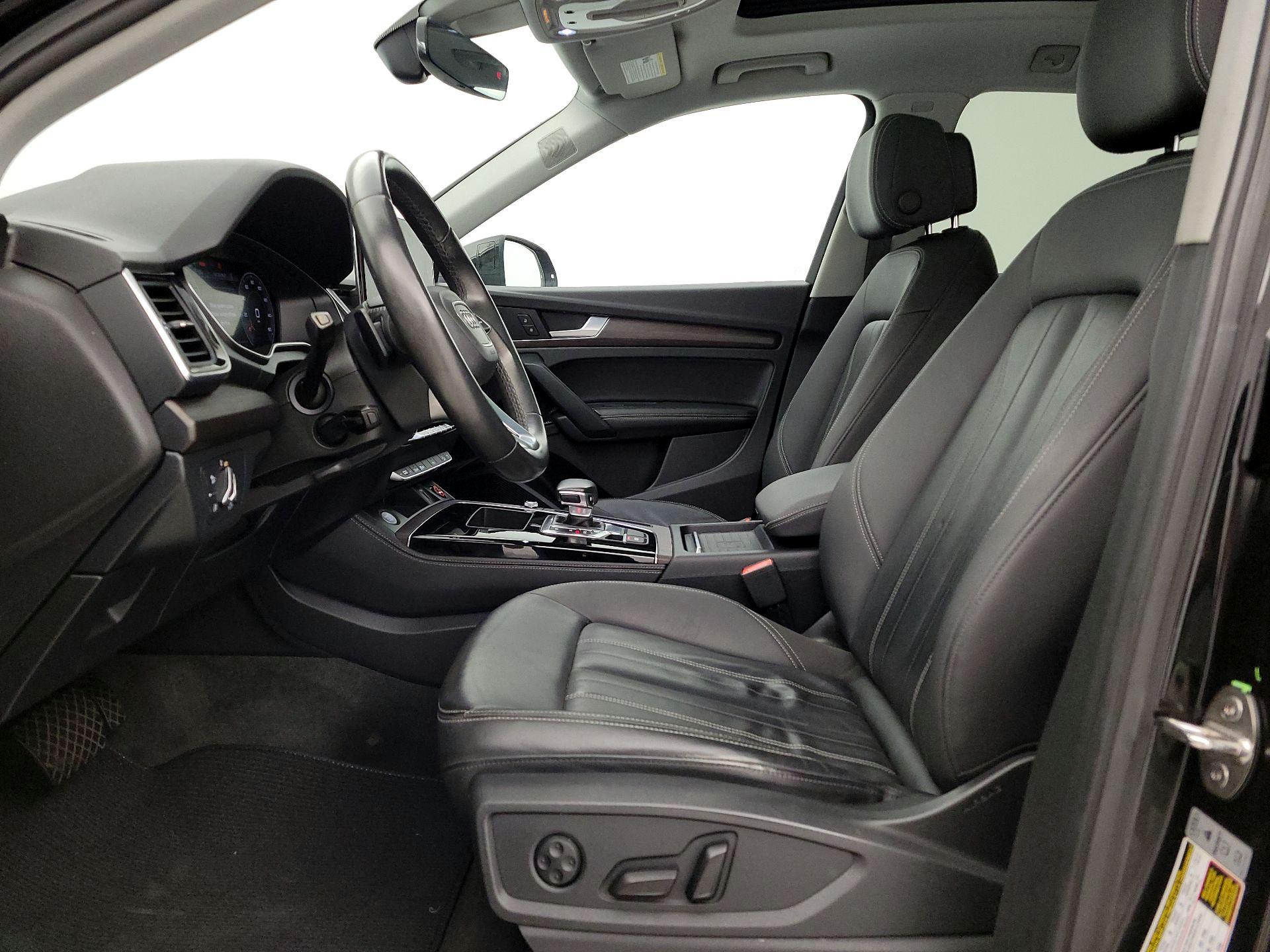 Thumbnail: 2021 Audi Q5 - 11