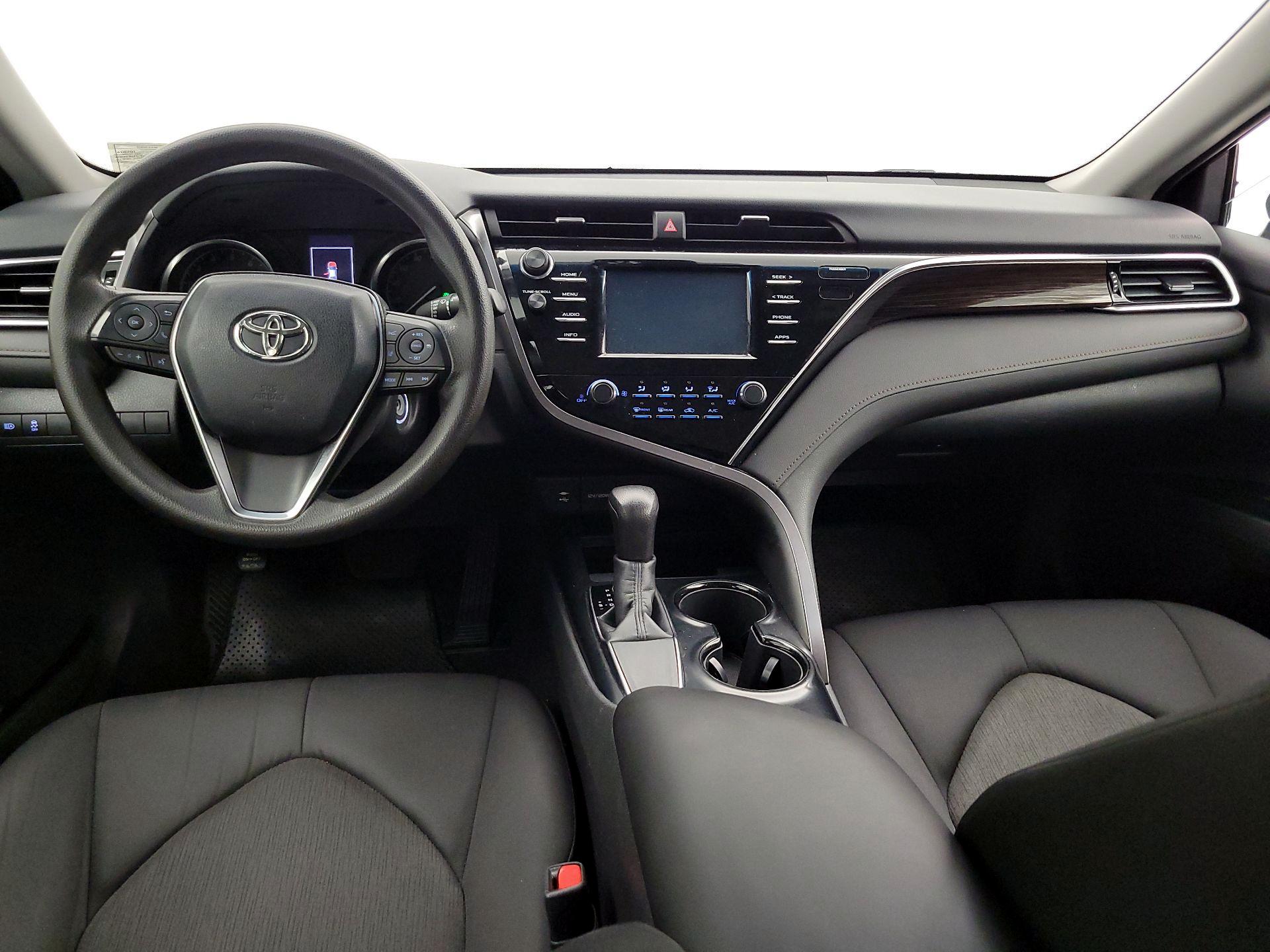 Thumbnail: 2018 Toyota Camry - 9