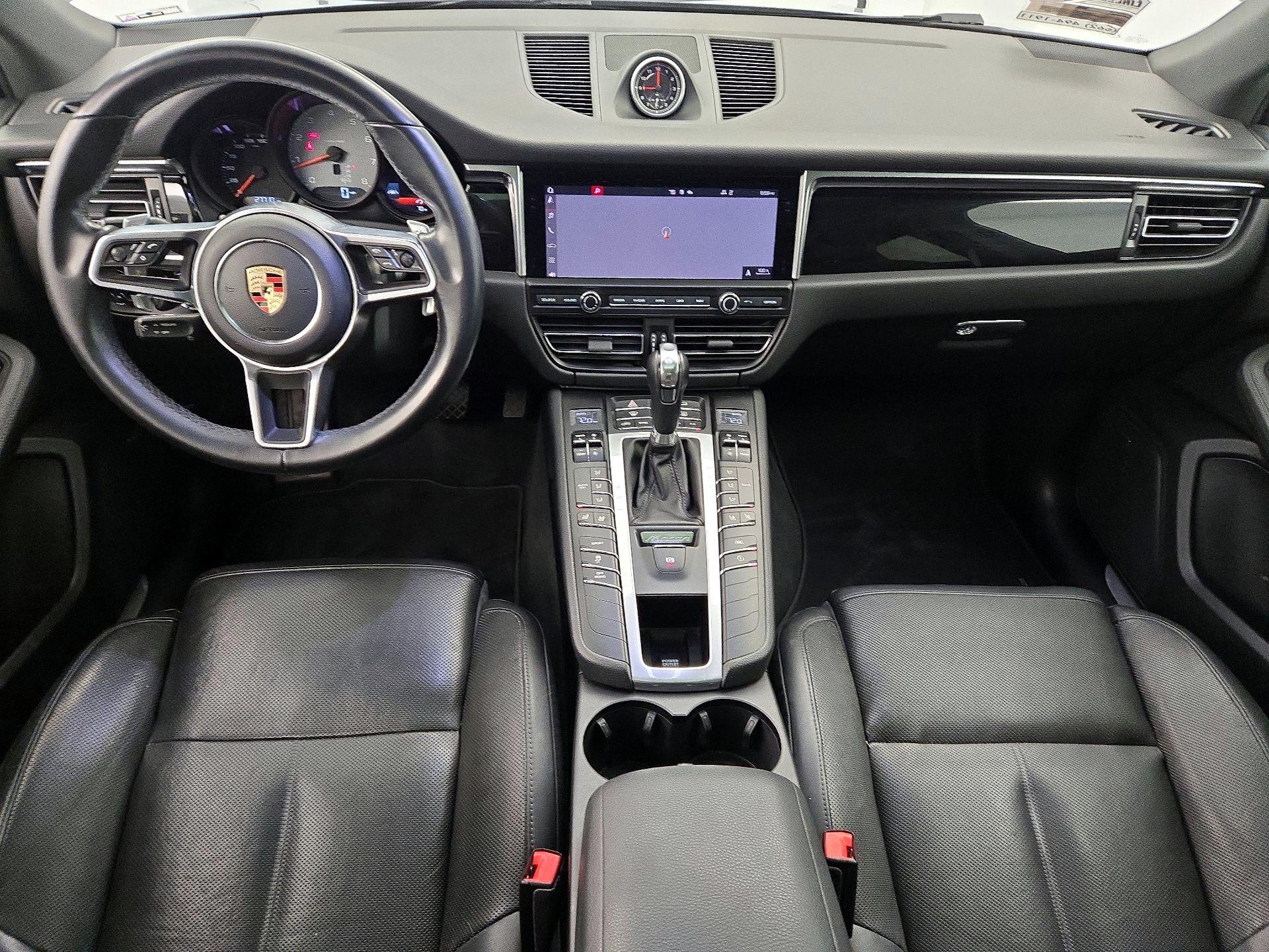 Thumbnail: 2020 Porsche Macan - 9
