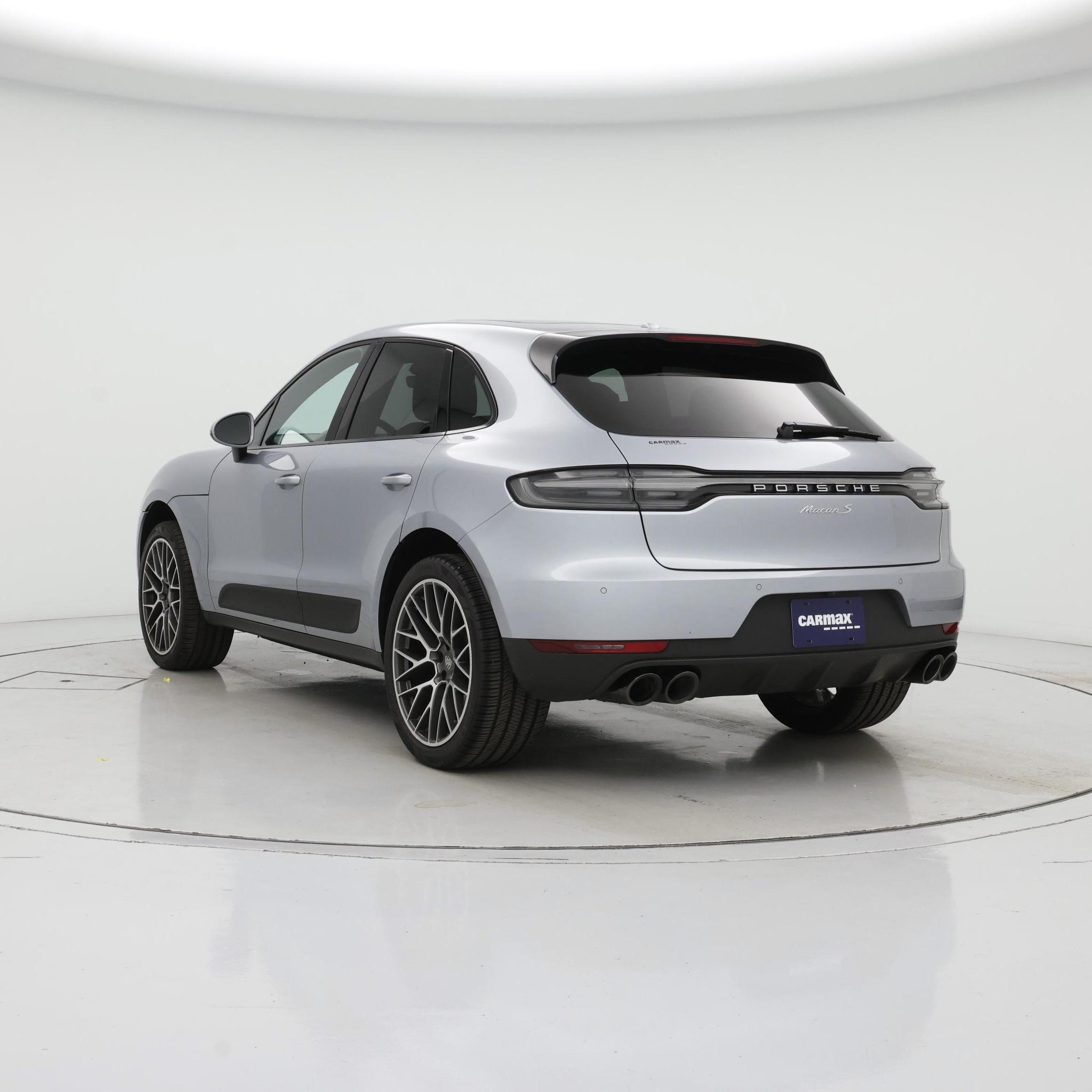 Thumbnail: 2020 Porsche Macan - 2