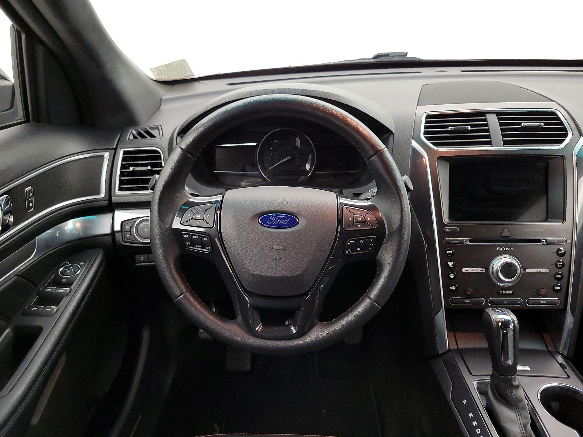 Thumbnail: 2017 Ford Explorer - 10