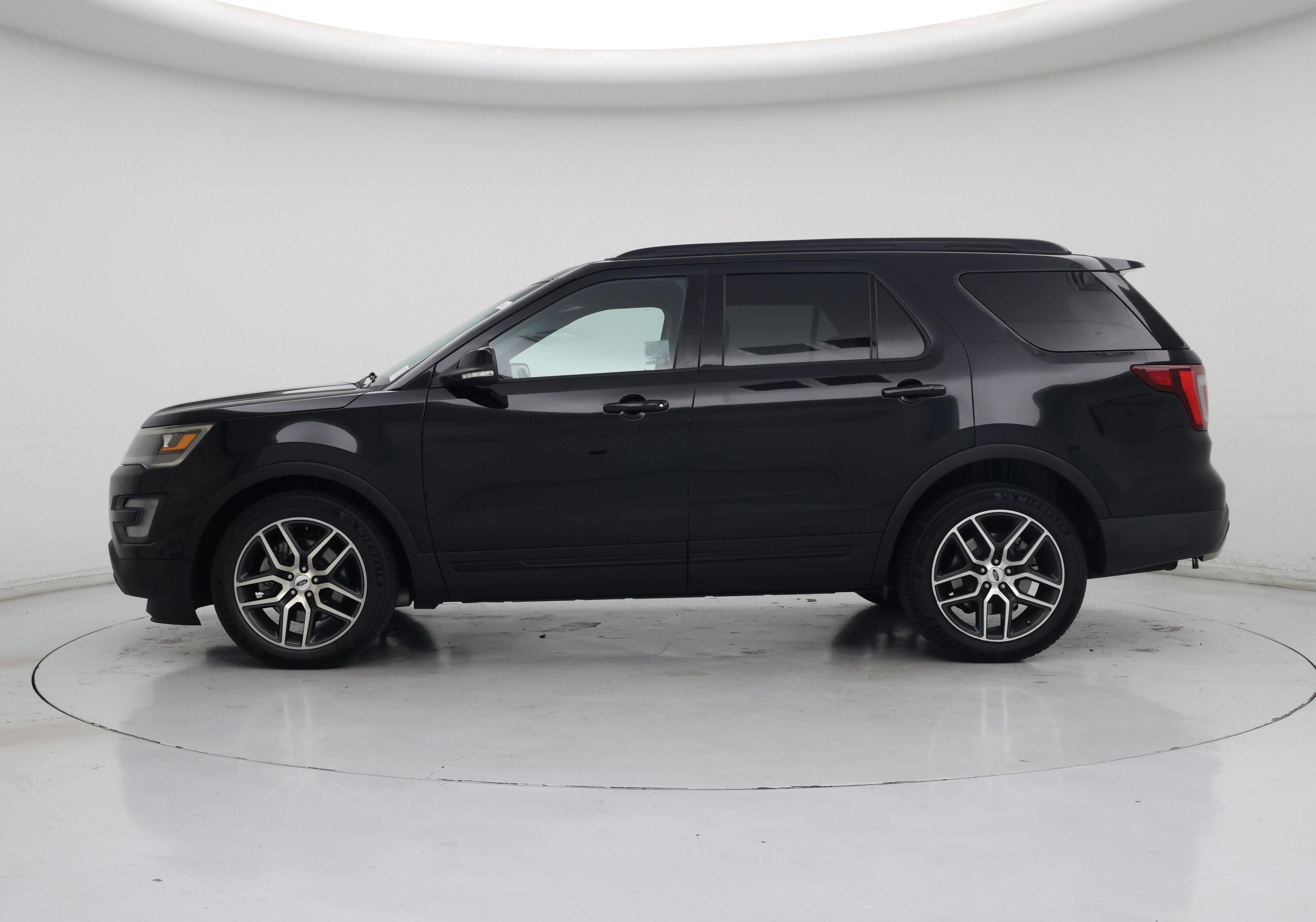 Thumbnail: 2017 Ford Explorer - 3
