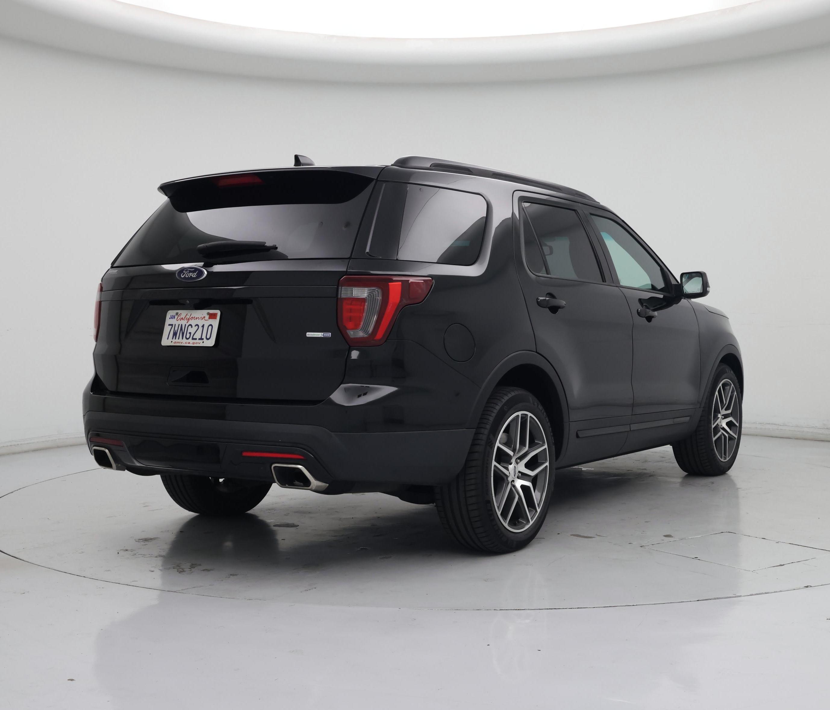 Thumbnail: 2017 Ford Explorer - 8