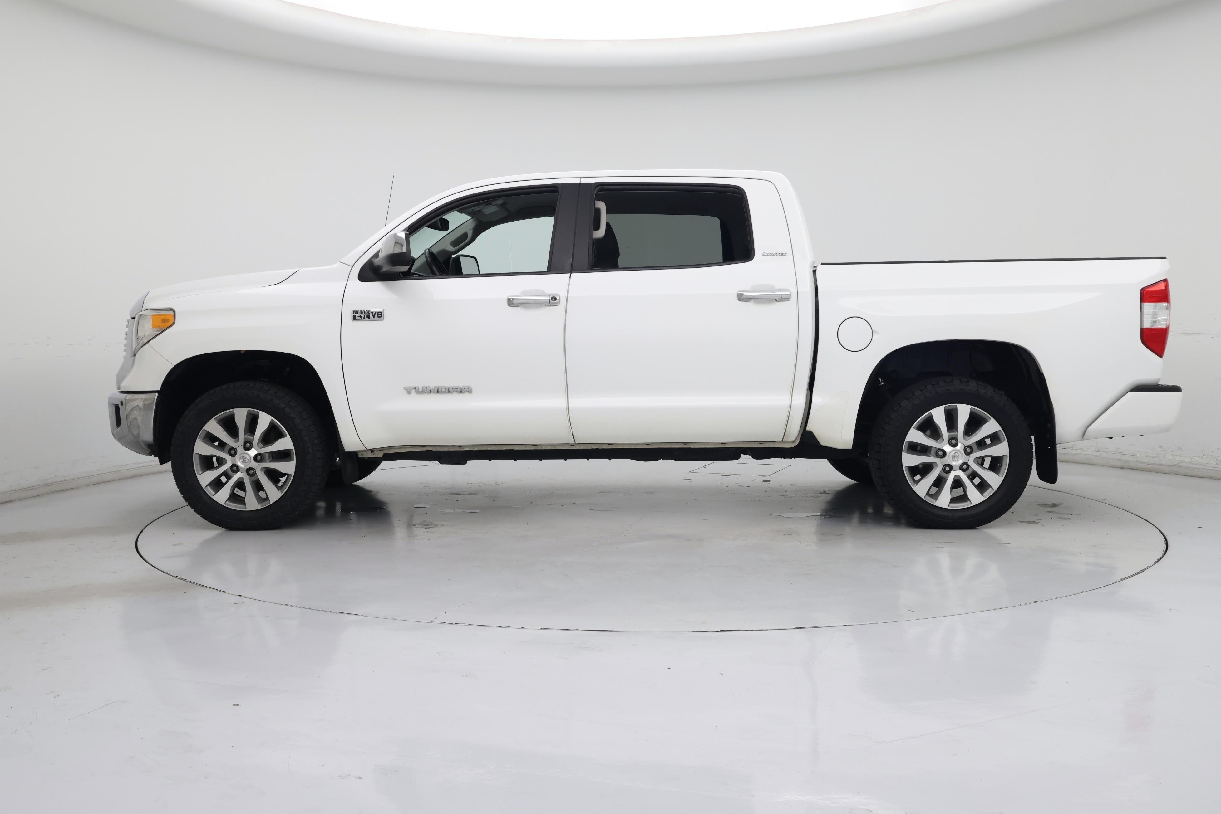 Thumbnail: 2017 Toyota Tundra - 3