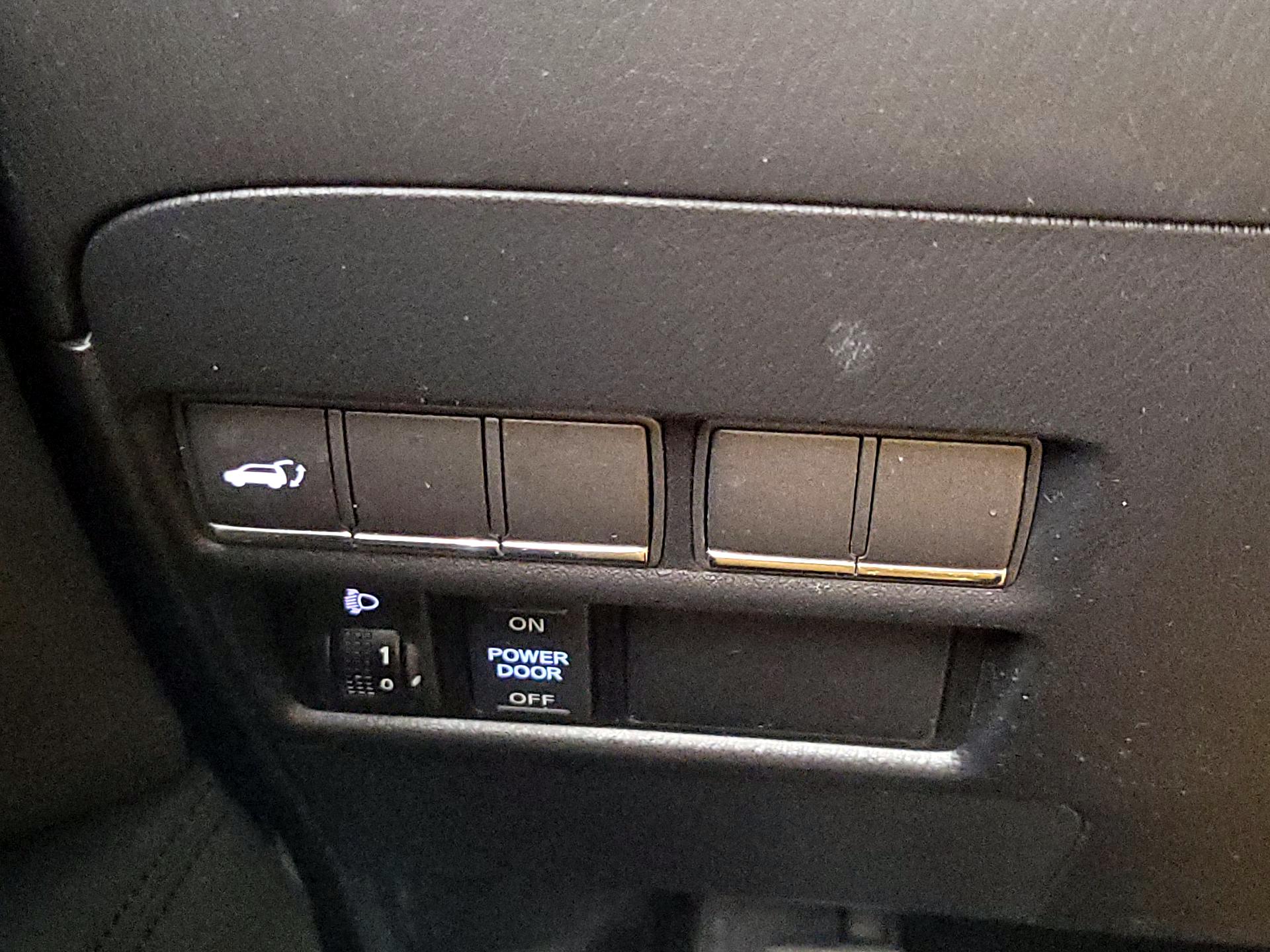 Thumbnail: 2014 INFINITI QX80 - 13