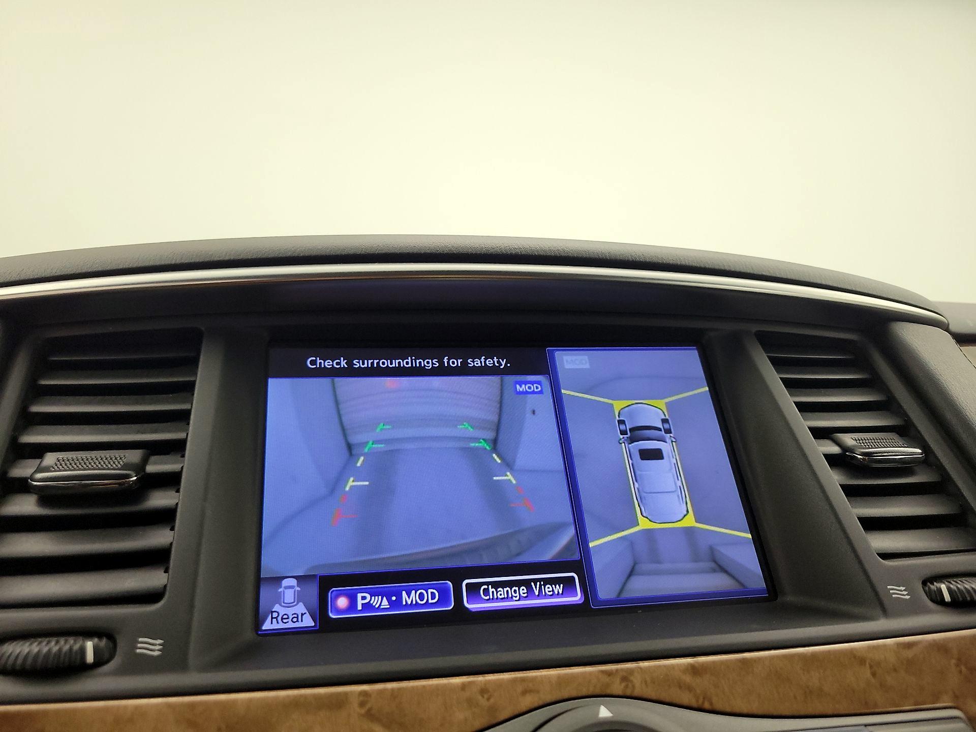 Thumbnail: 2014 INFINITI QX80 - 15