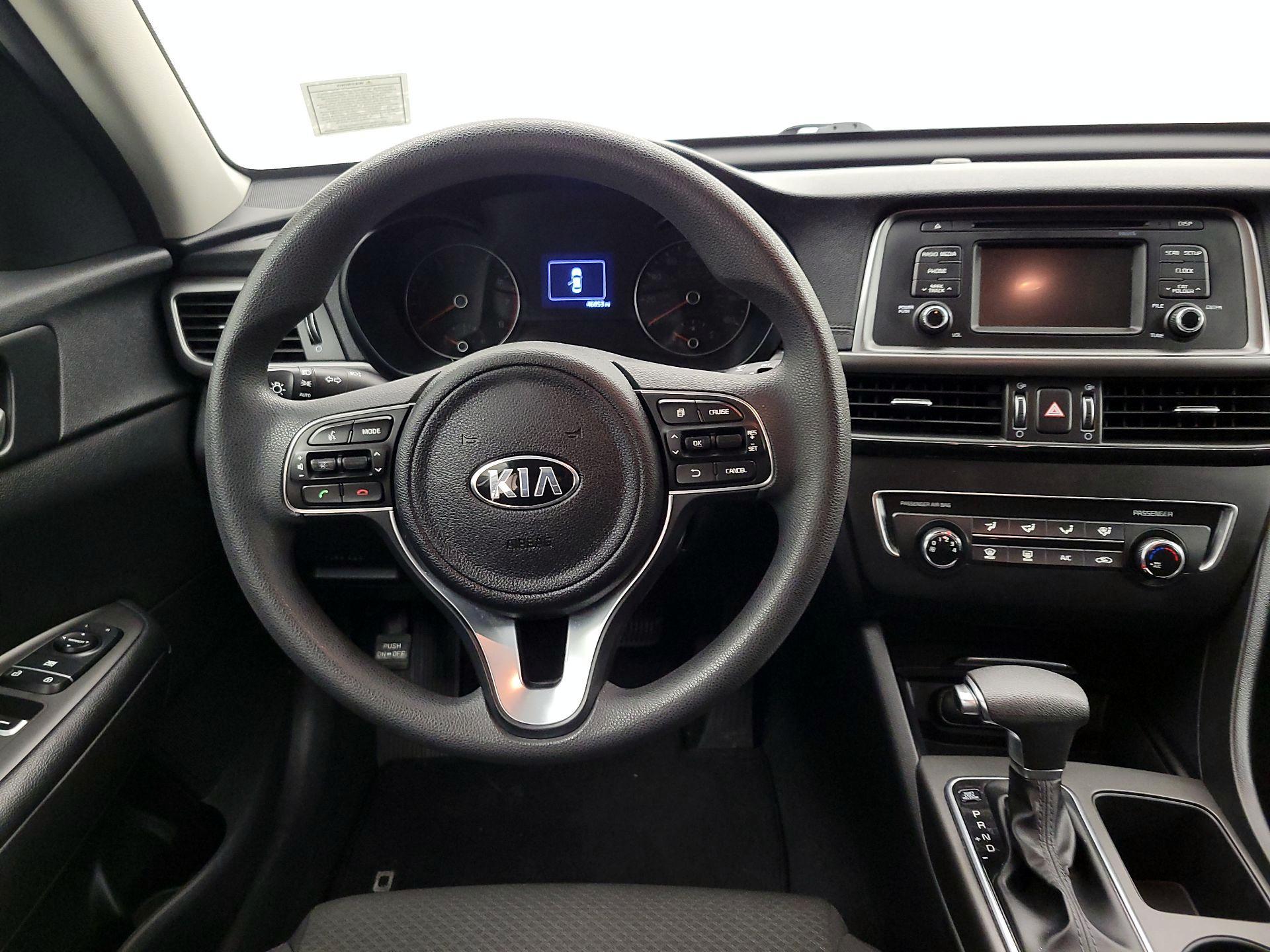 Thumbnail: 2016 Kia Optima - 10