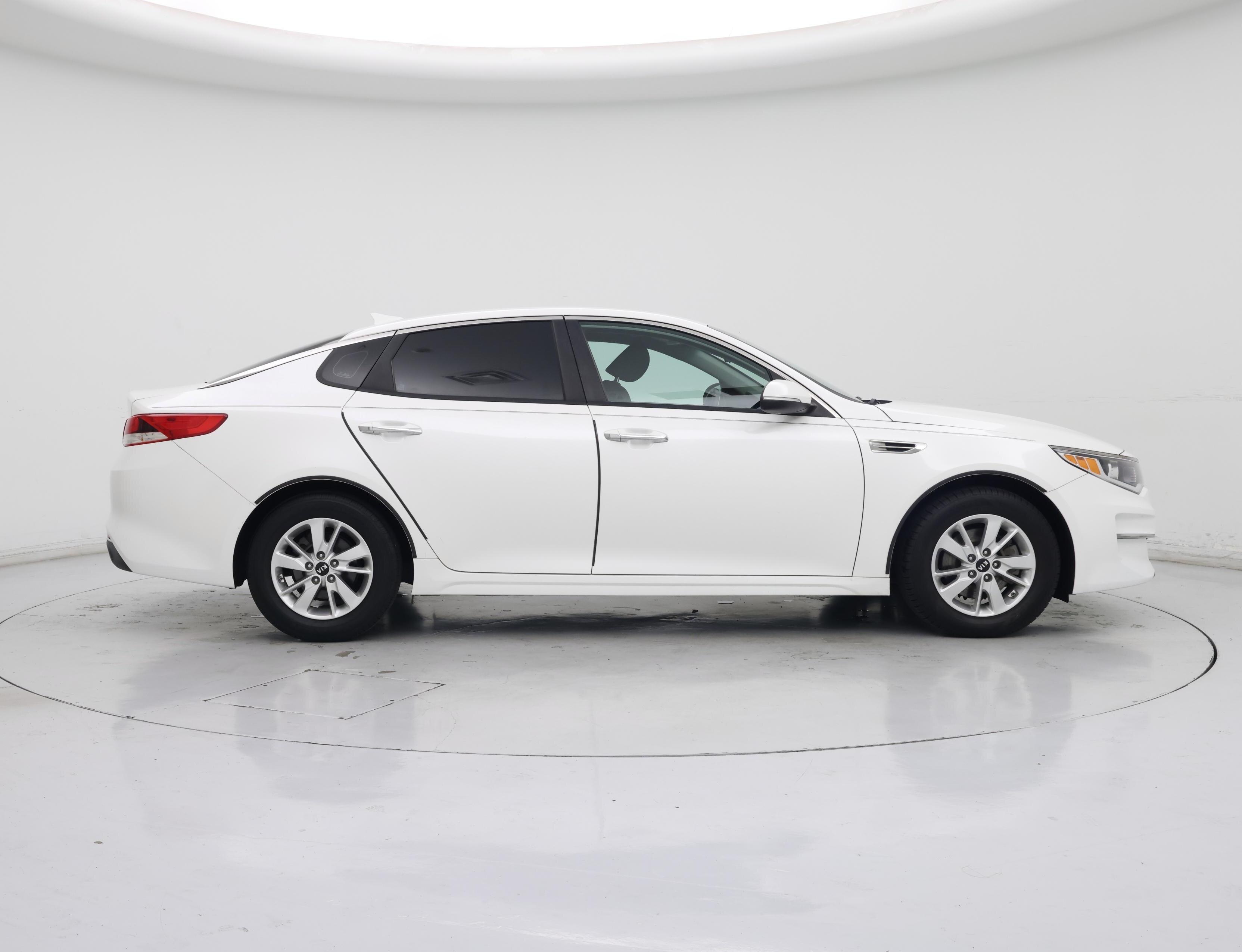 Thumbnail: 2016 Kia Optima - 7
