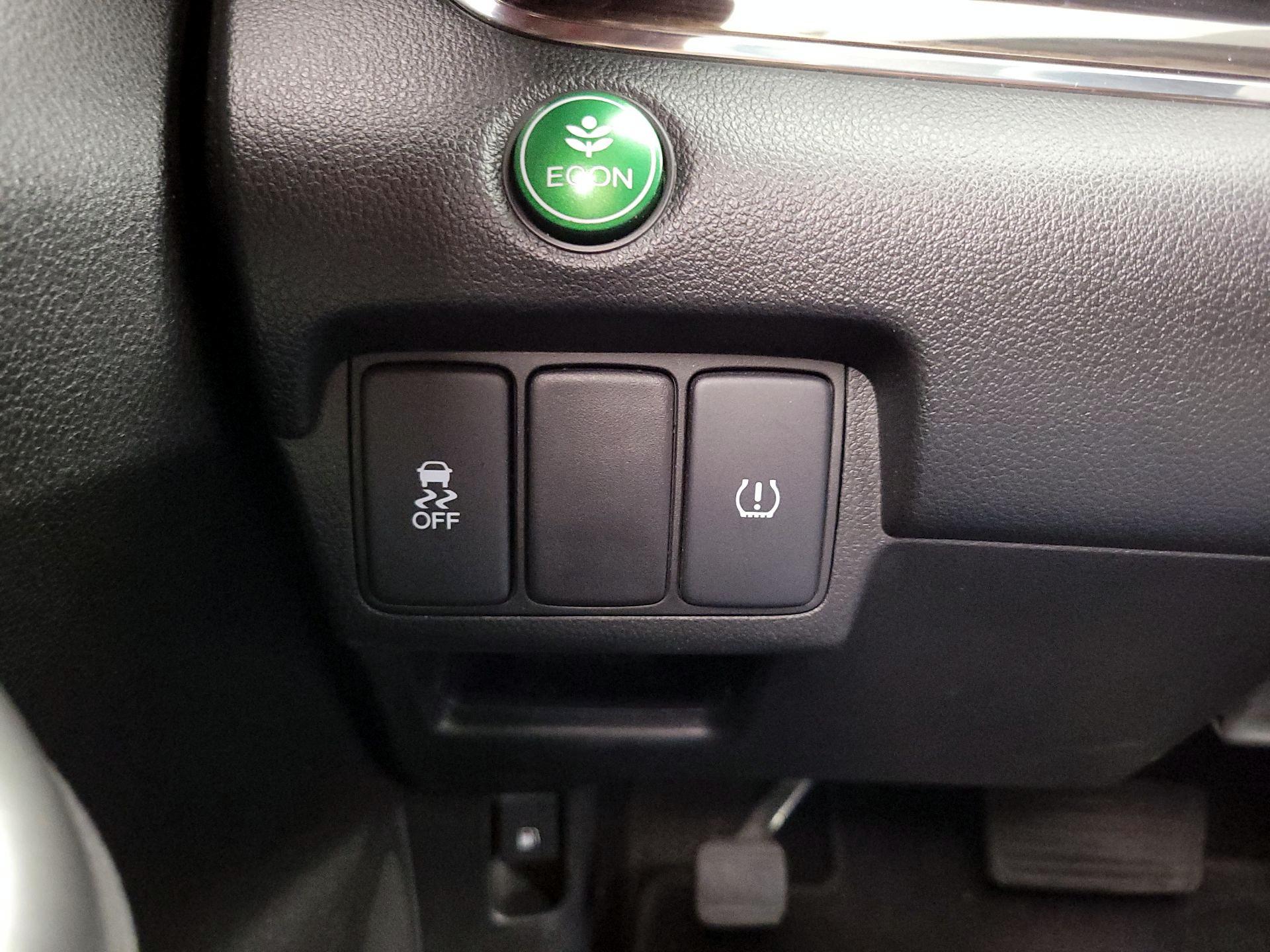 Thumbnail: 2015 Honda CR-V - 13