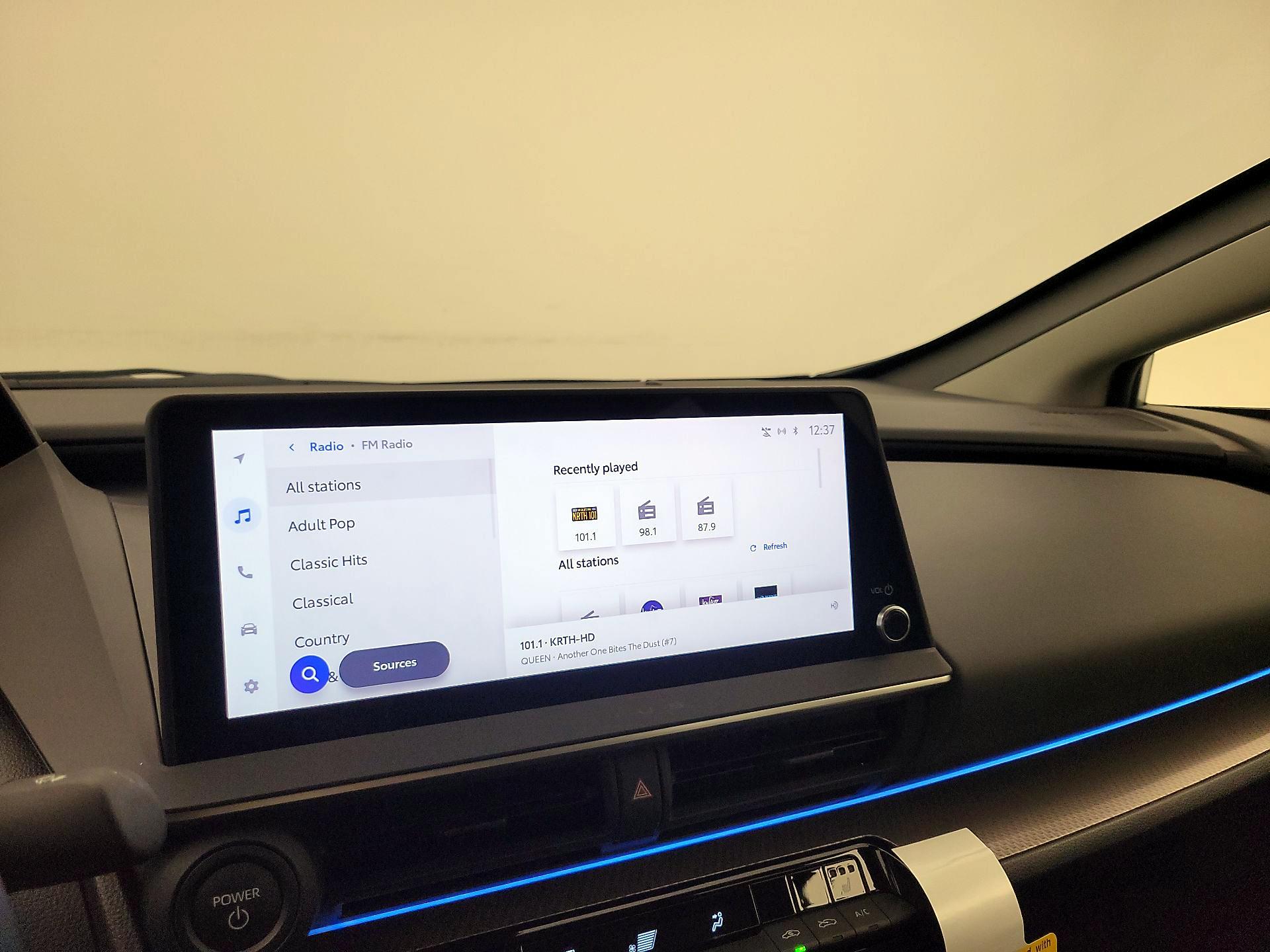 Thumbnail: 2024 Toyota Prius - 15