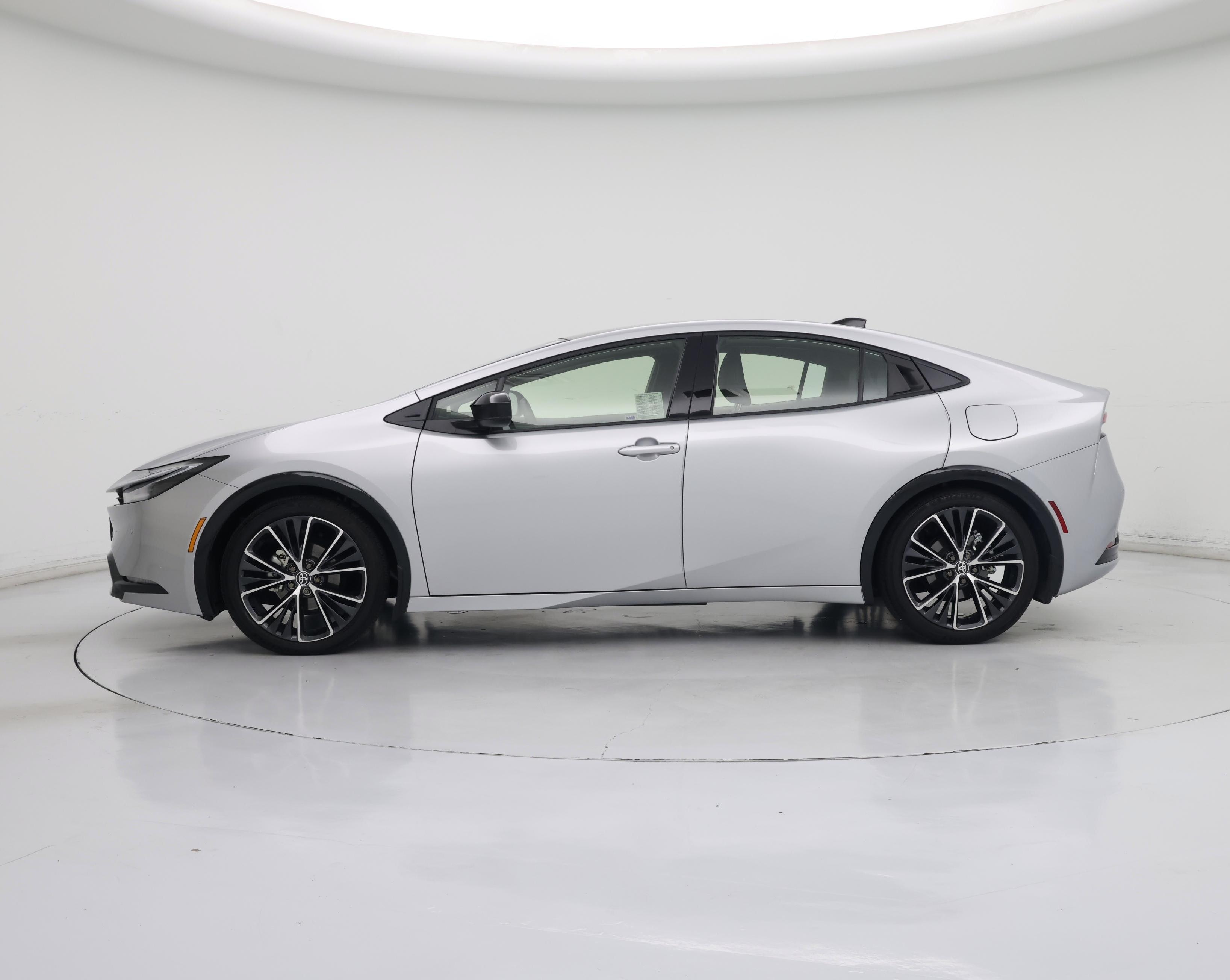 Thumbnail: 2024 Toyota Prius - 3