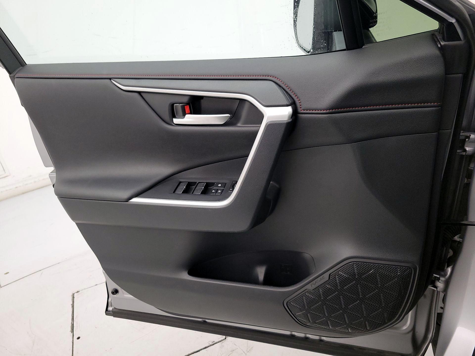 Thumbnail: 2024 Toyota RAV4 - 12