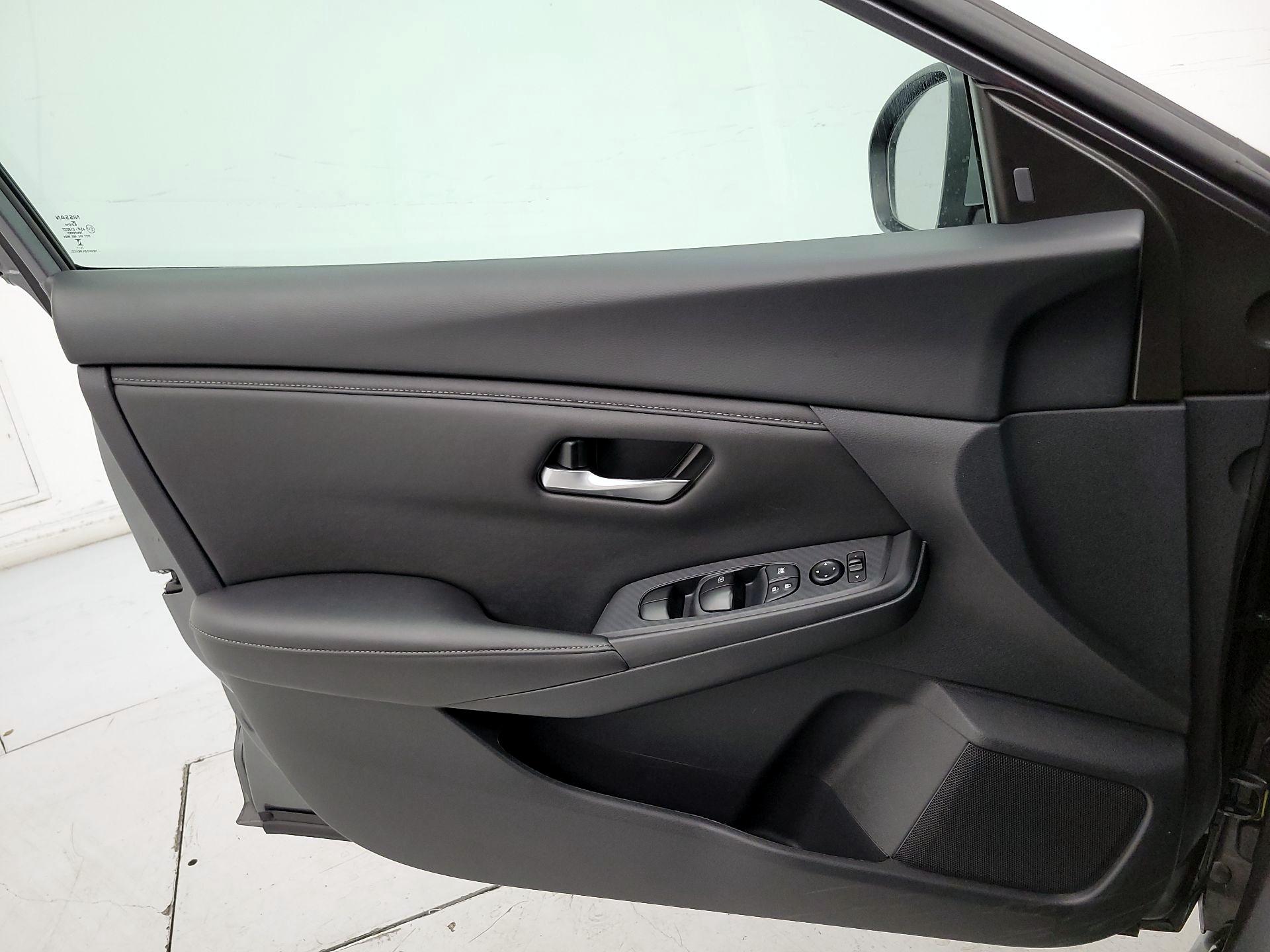 Thumbnail: 2025 Nissan Sentra - 12