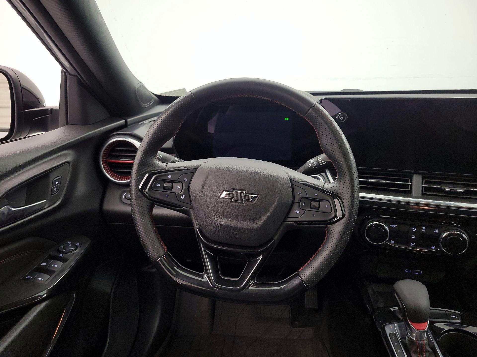 Thumbnail: 2024 Chevrolet Trax - 10